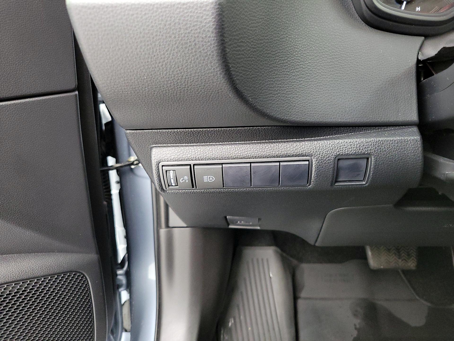 Thumbnail: 2021 Toyota Corolla - 13