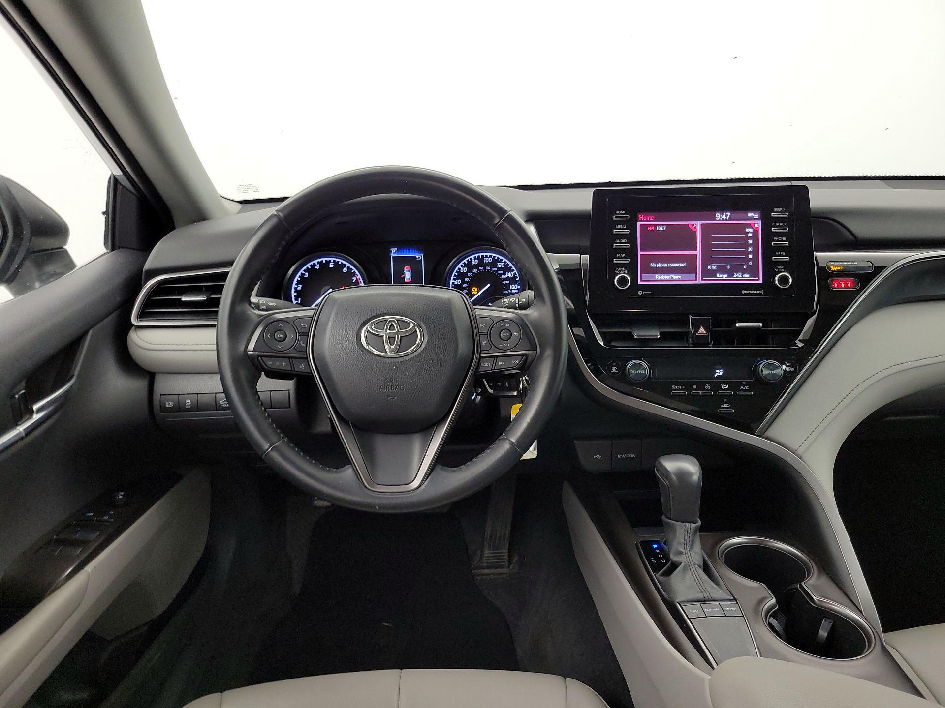 Thumbnail: 2022 Toyota Camry - 10