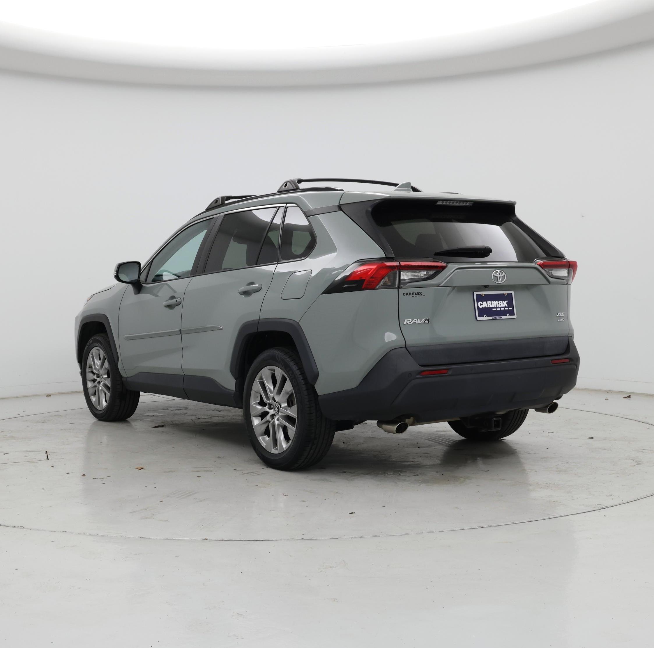 Thumbnail: 2019 Toyota RAV4 - 2
