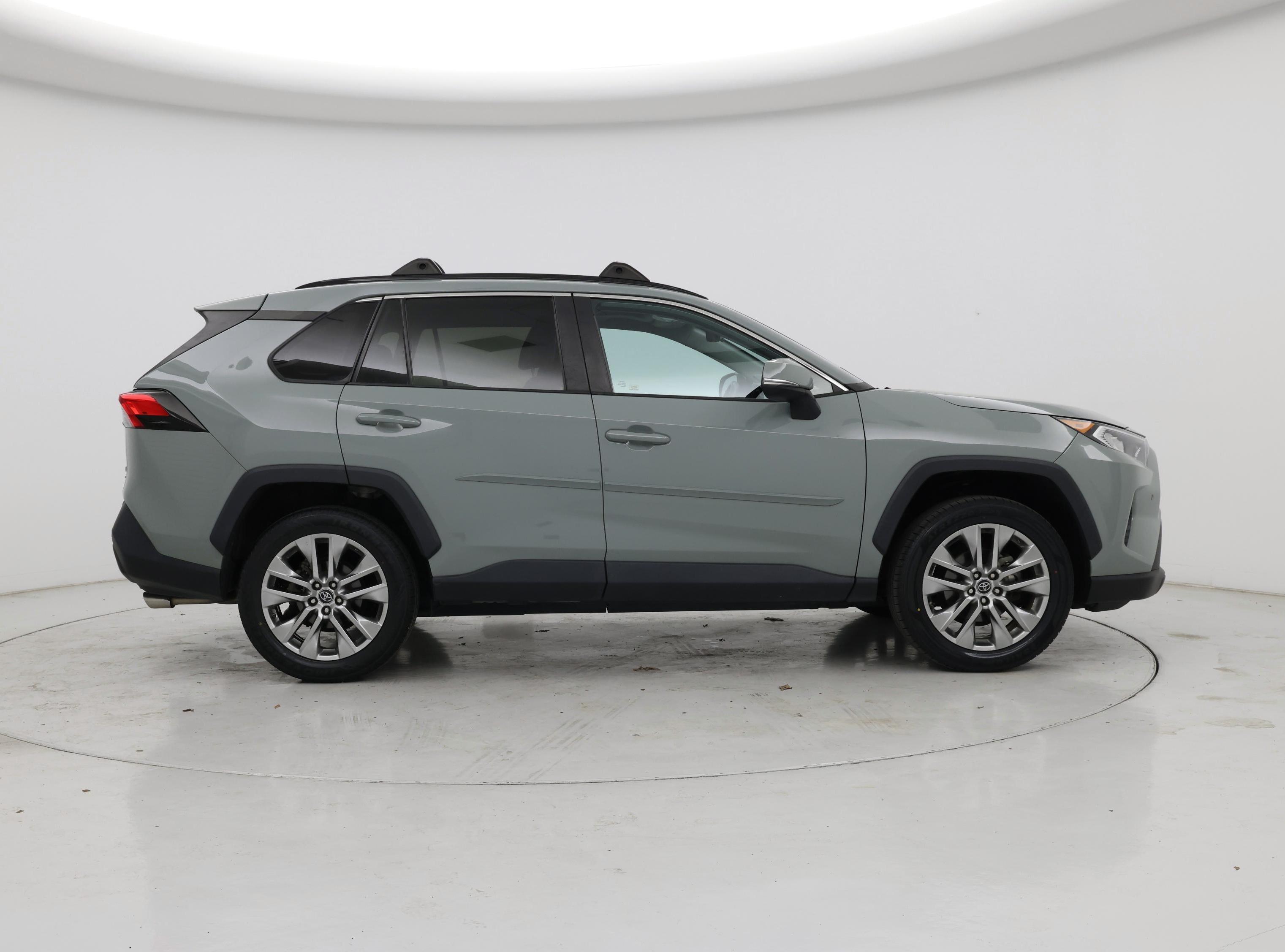Thumbnail: 2019 Toyota RAV4 - 7