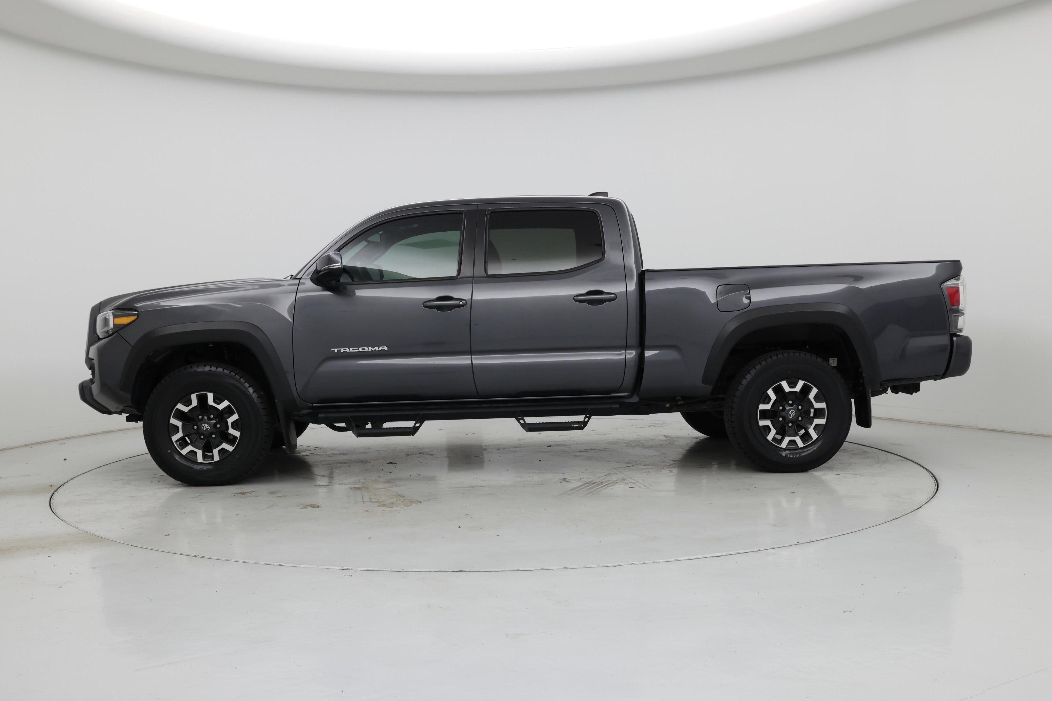 Thumbnail: 2021 Toyota Tacoma - 3