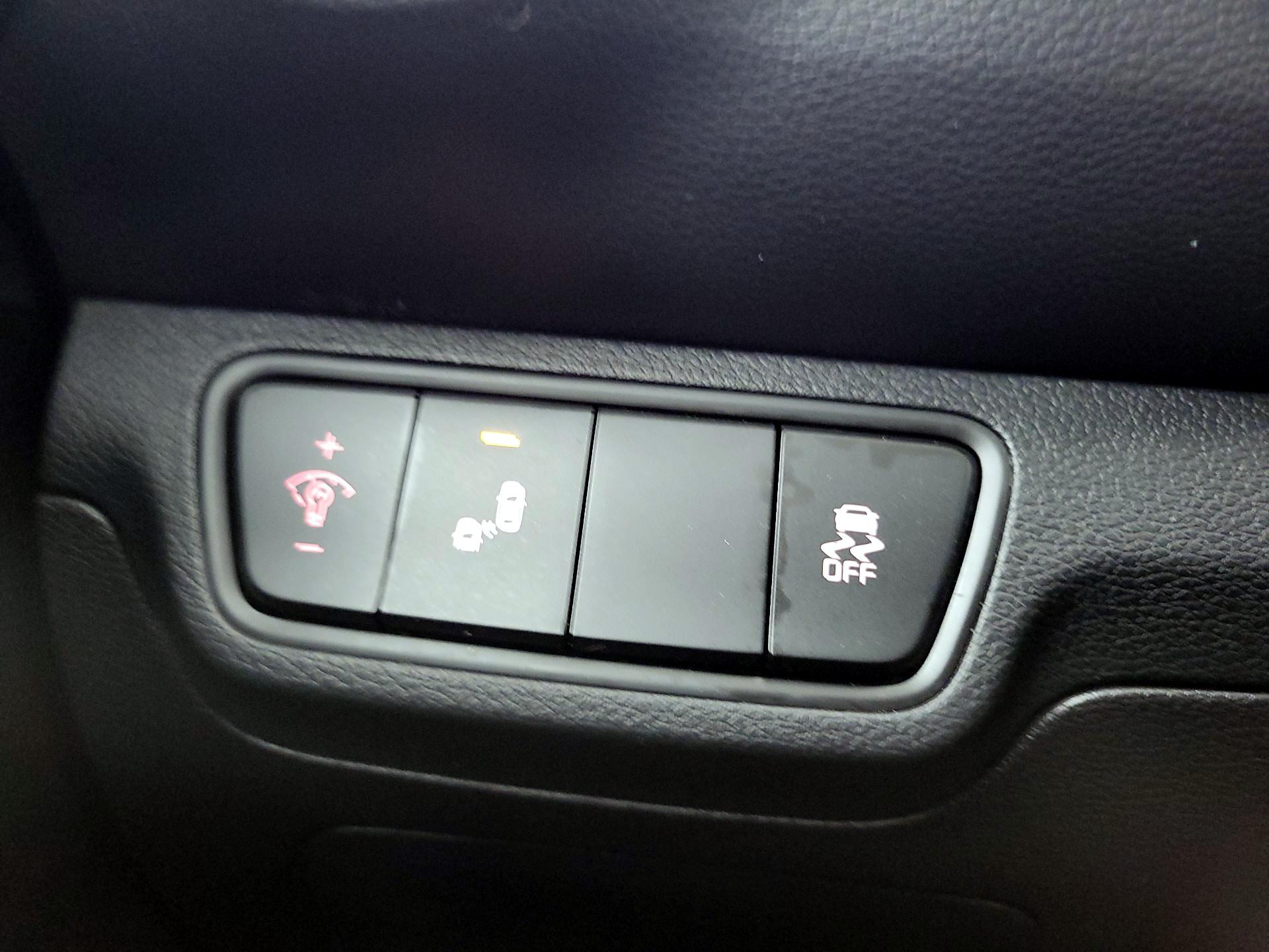 Thumbnail: 2023 Kia Forte - 13