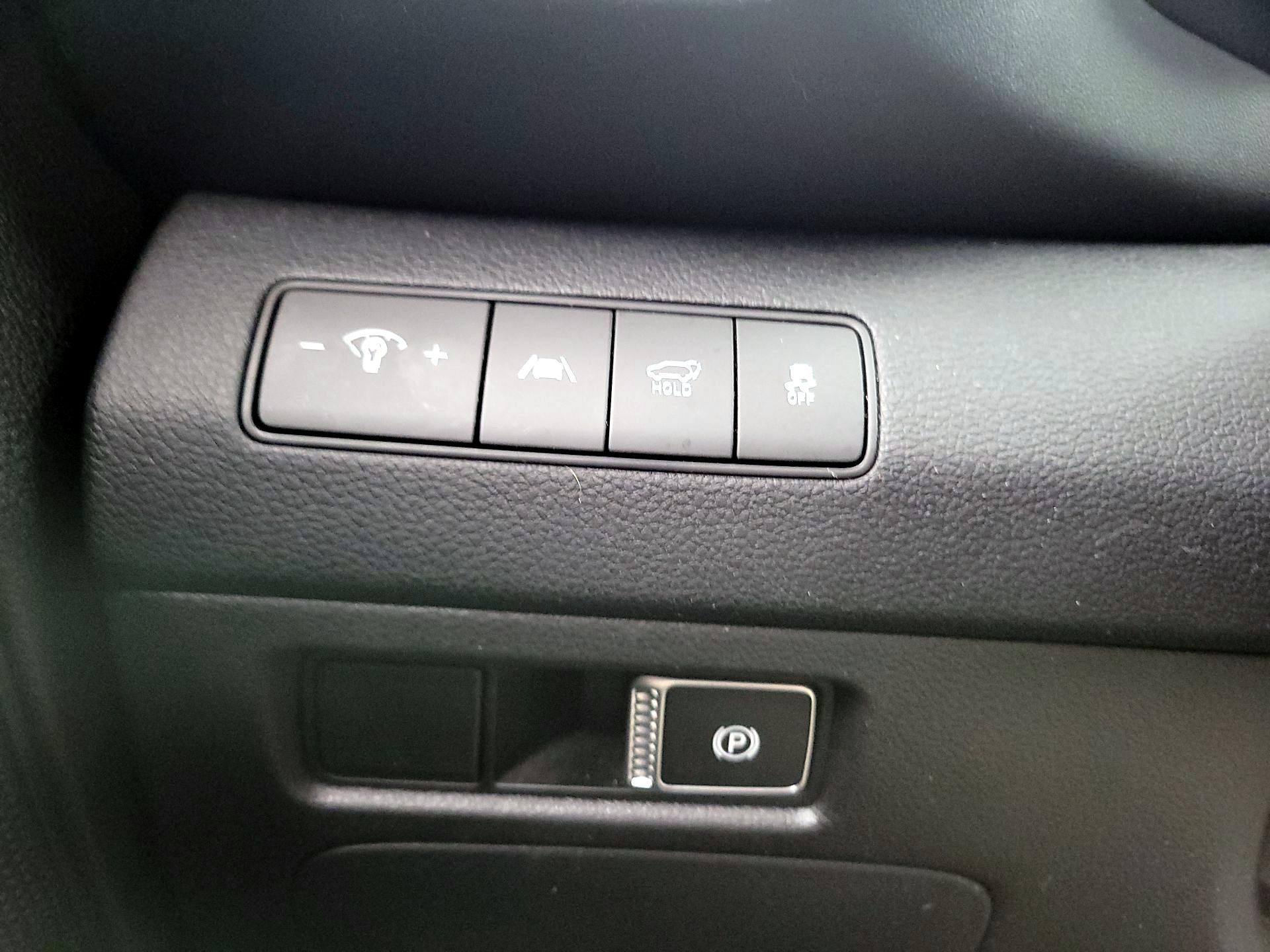 Thumbnail: 2023 Hyundai Santa Fe - 13