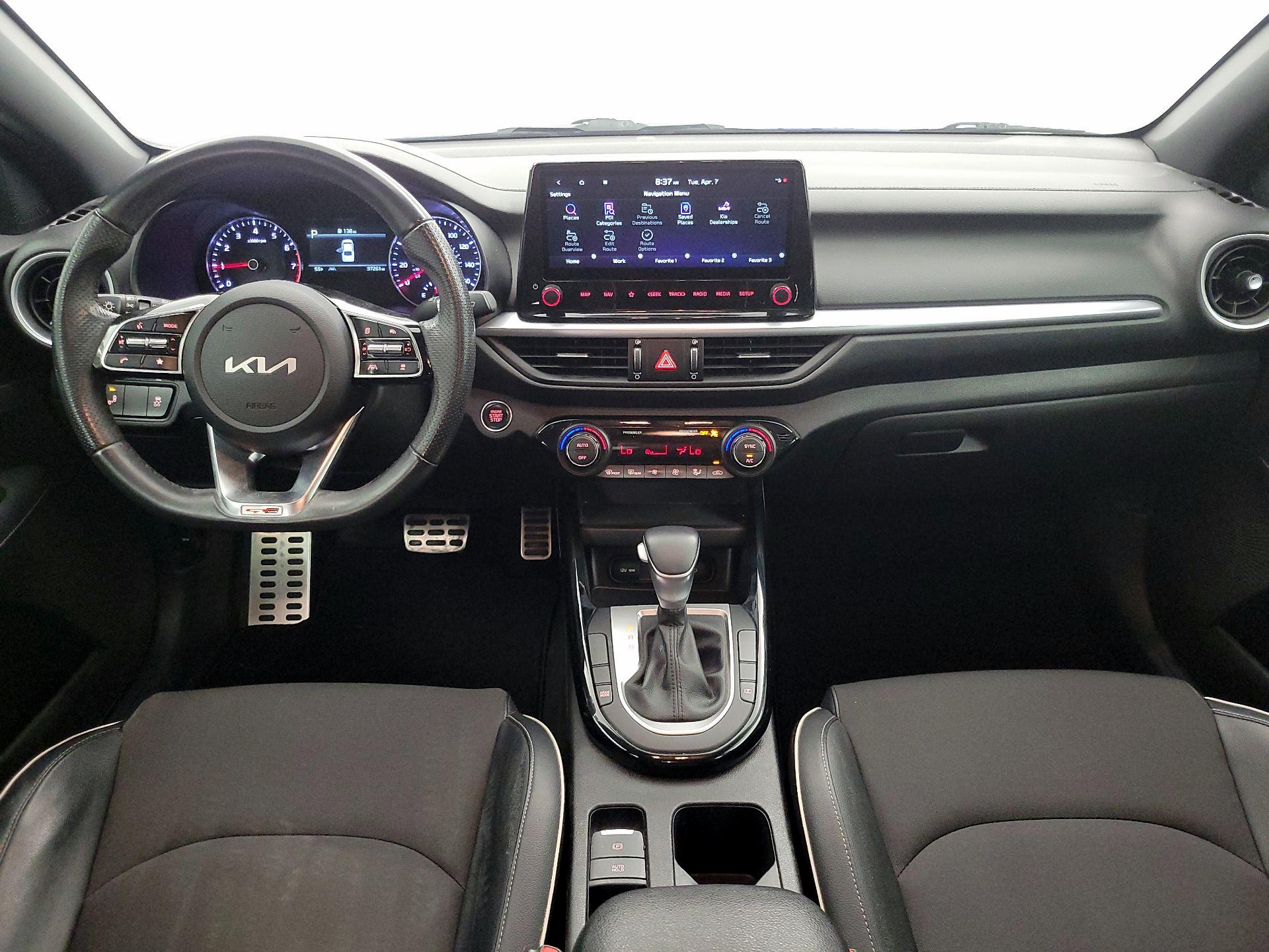 Thumbnail: 2022 Kia Forte - 9