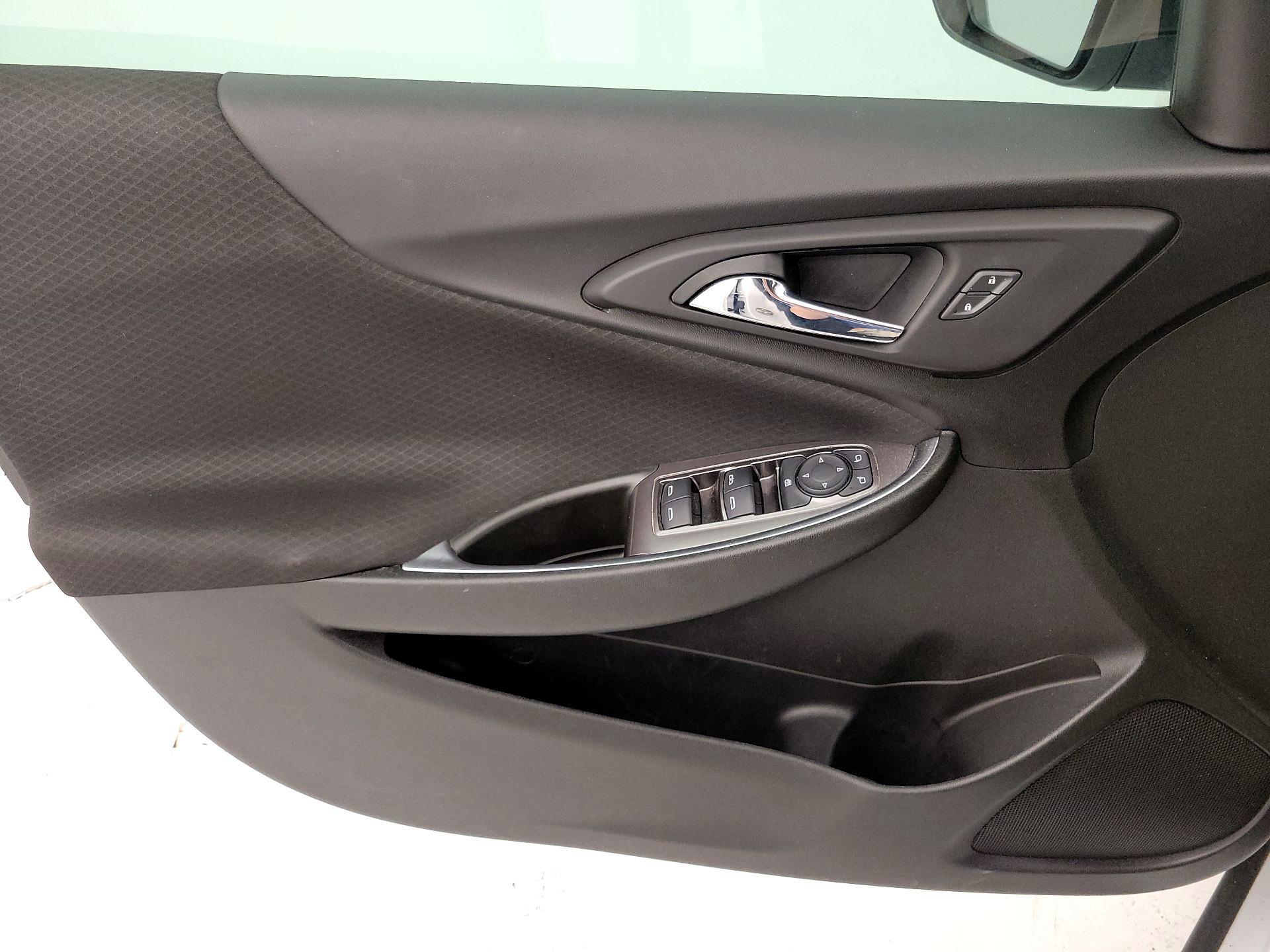 Thumbnail: 2022 Chevrolet Malibu - 12