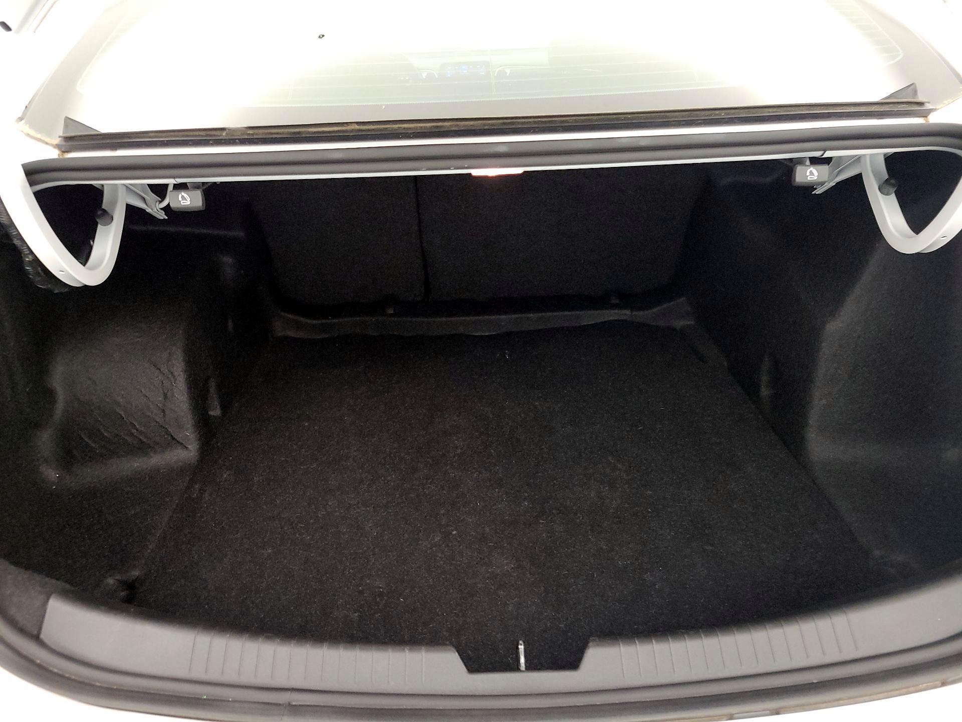 Thumbnail: 2022 Chevrolet Malibu - 20