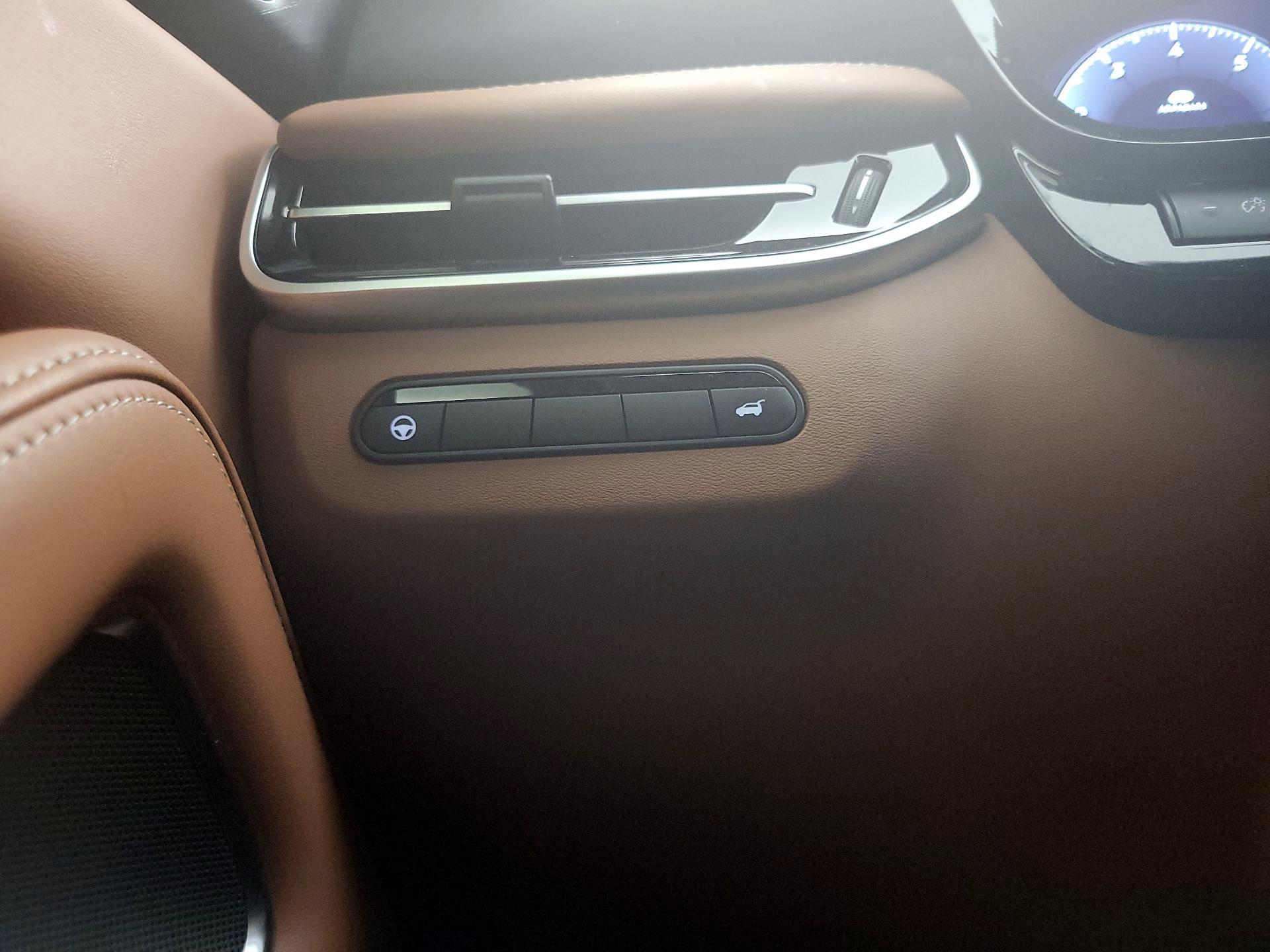 Thumbnail: 2023 INFINITI QX60 - 13