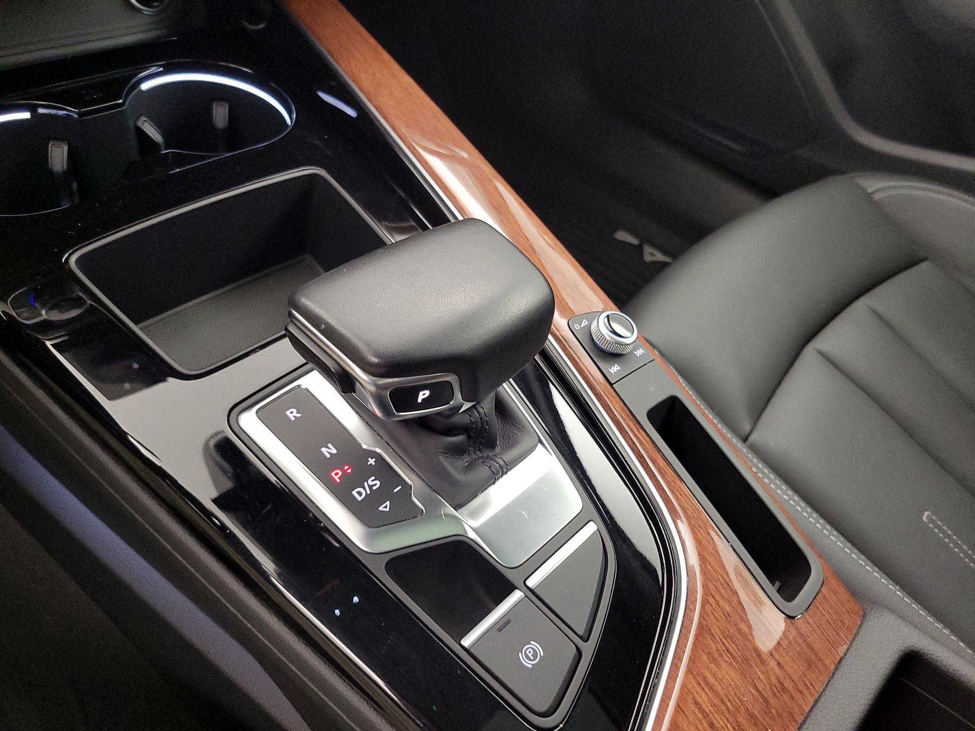 Thumbnail: 2022 Audi A4 - 16