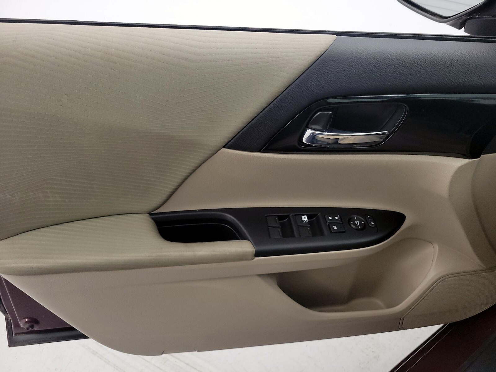 2016 Honda Accord LX - Photo 13
