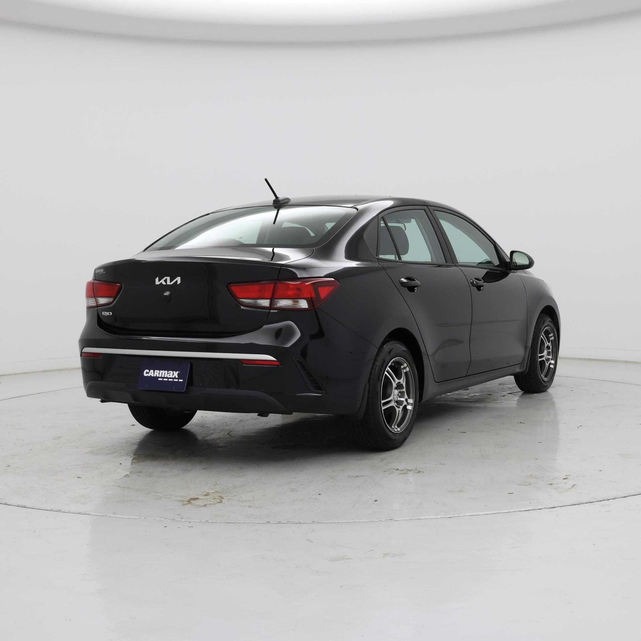 Thumbnail: 2022 Kia Rio - 8