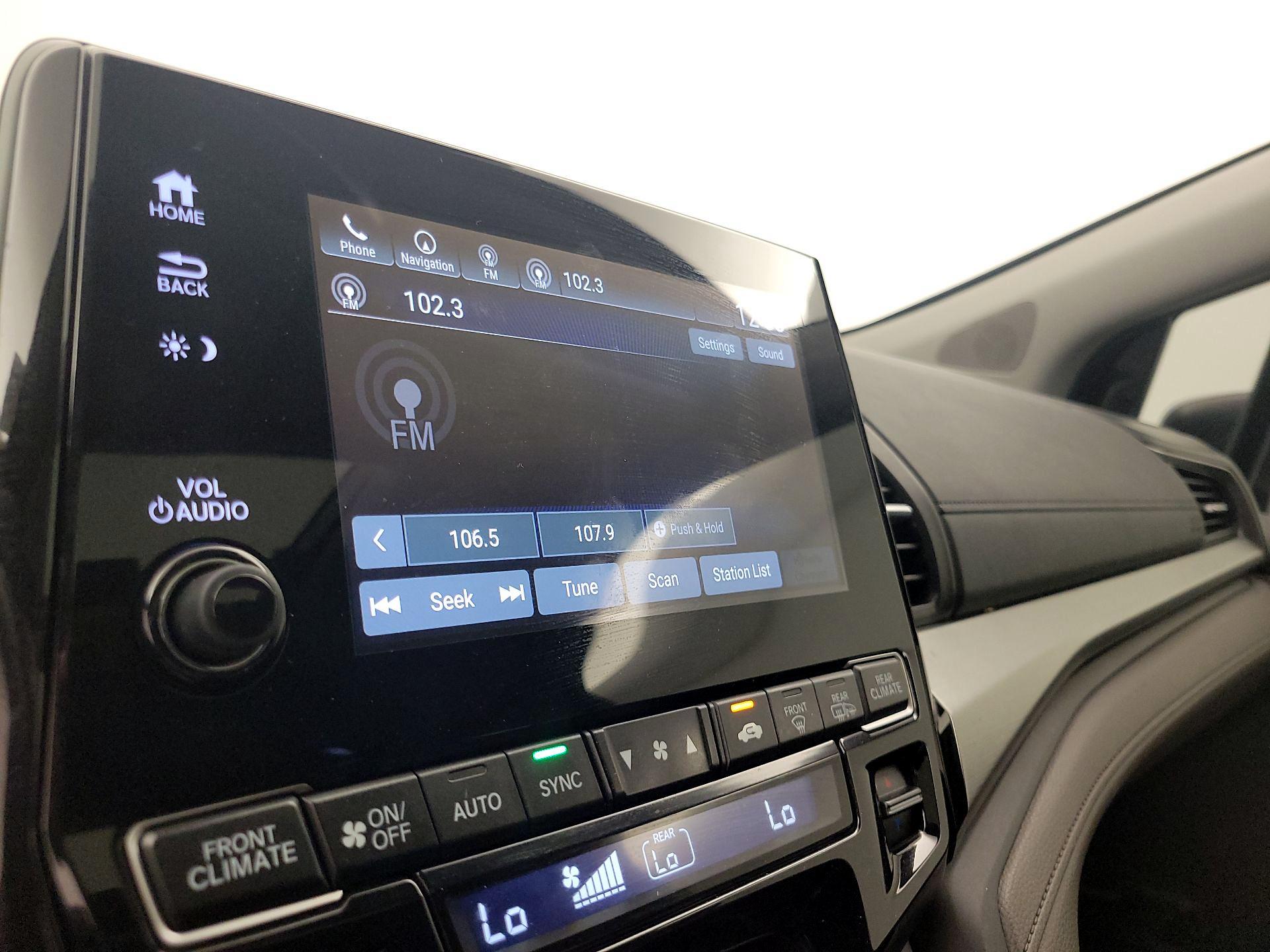 Thumbnail: 2019 Honda Odyssey - 15