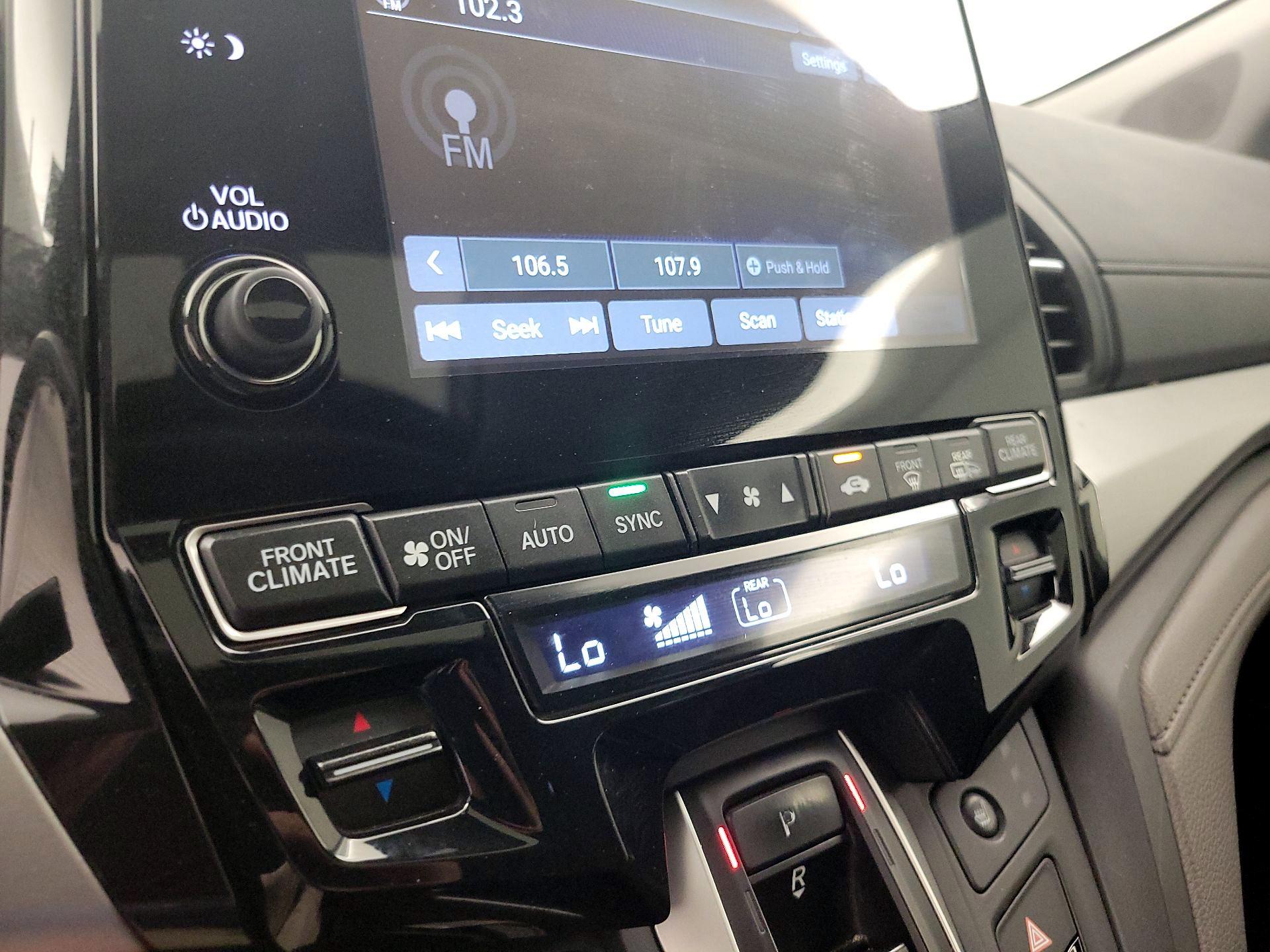 Thumbnail: 2019 Honda Odyssey - 16