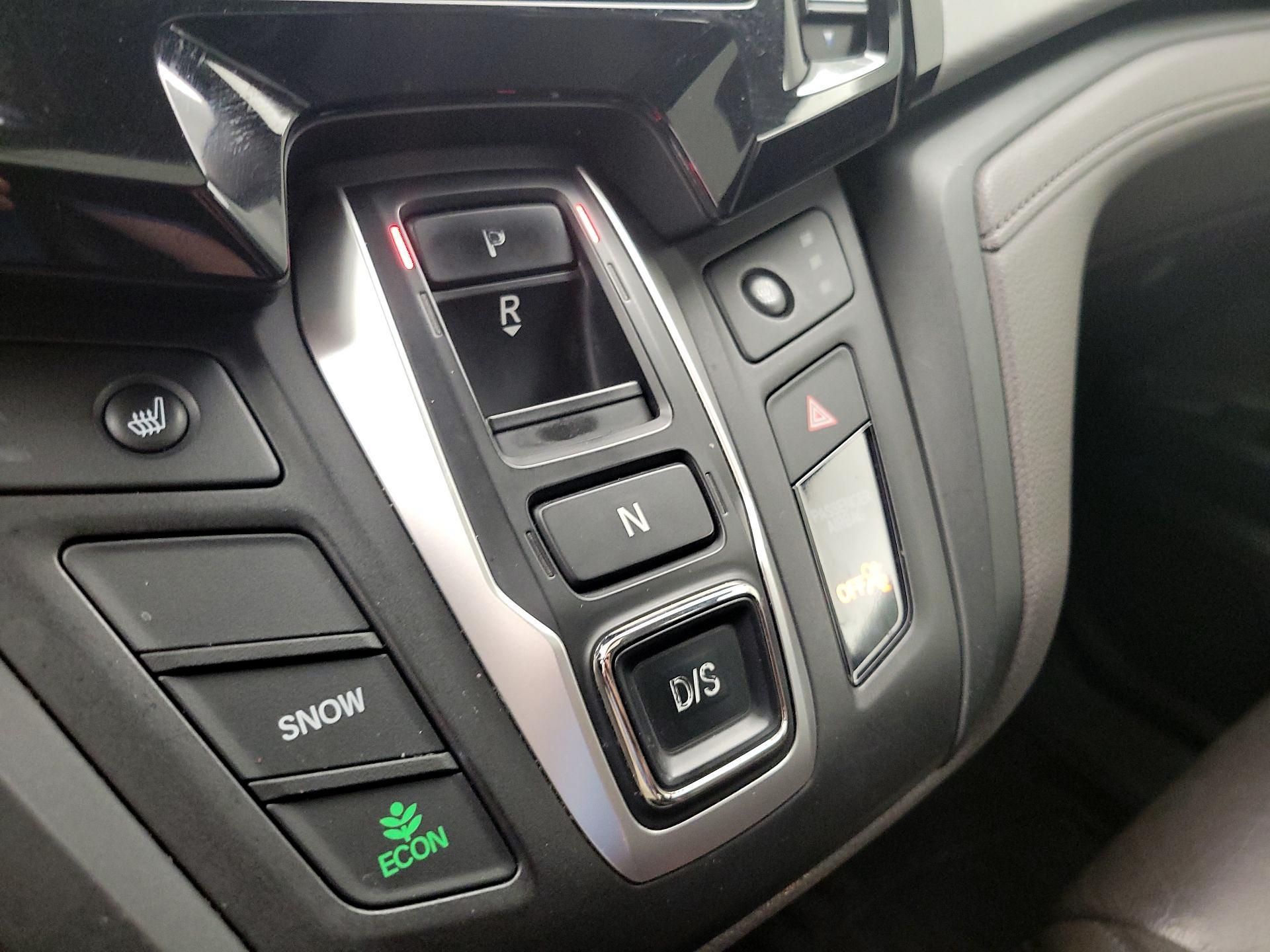 Thumbnail: 2019 Honda Odyssey - 17