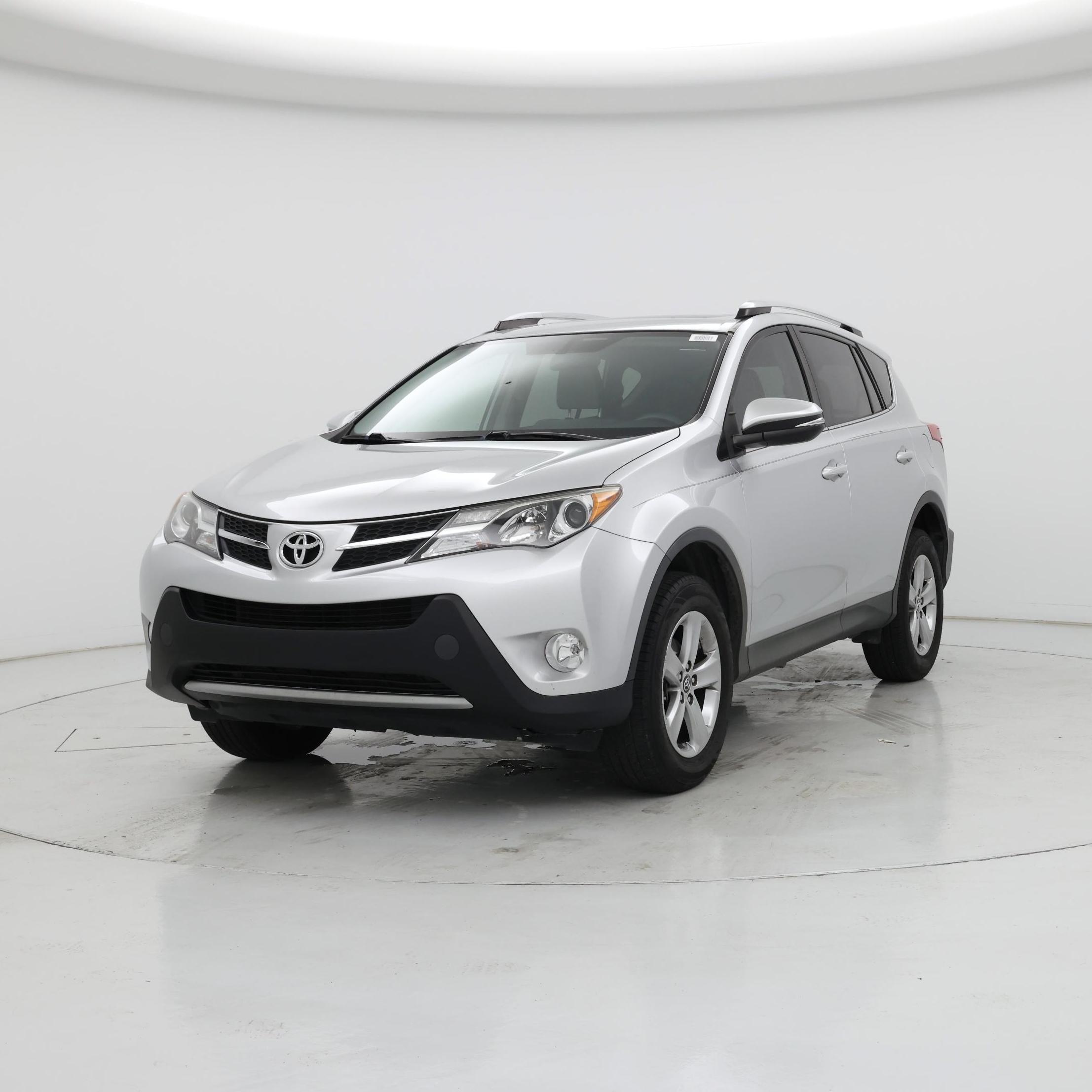 Thumbnail: 2015 Toyota RAV4 - 4