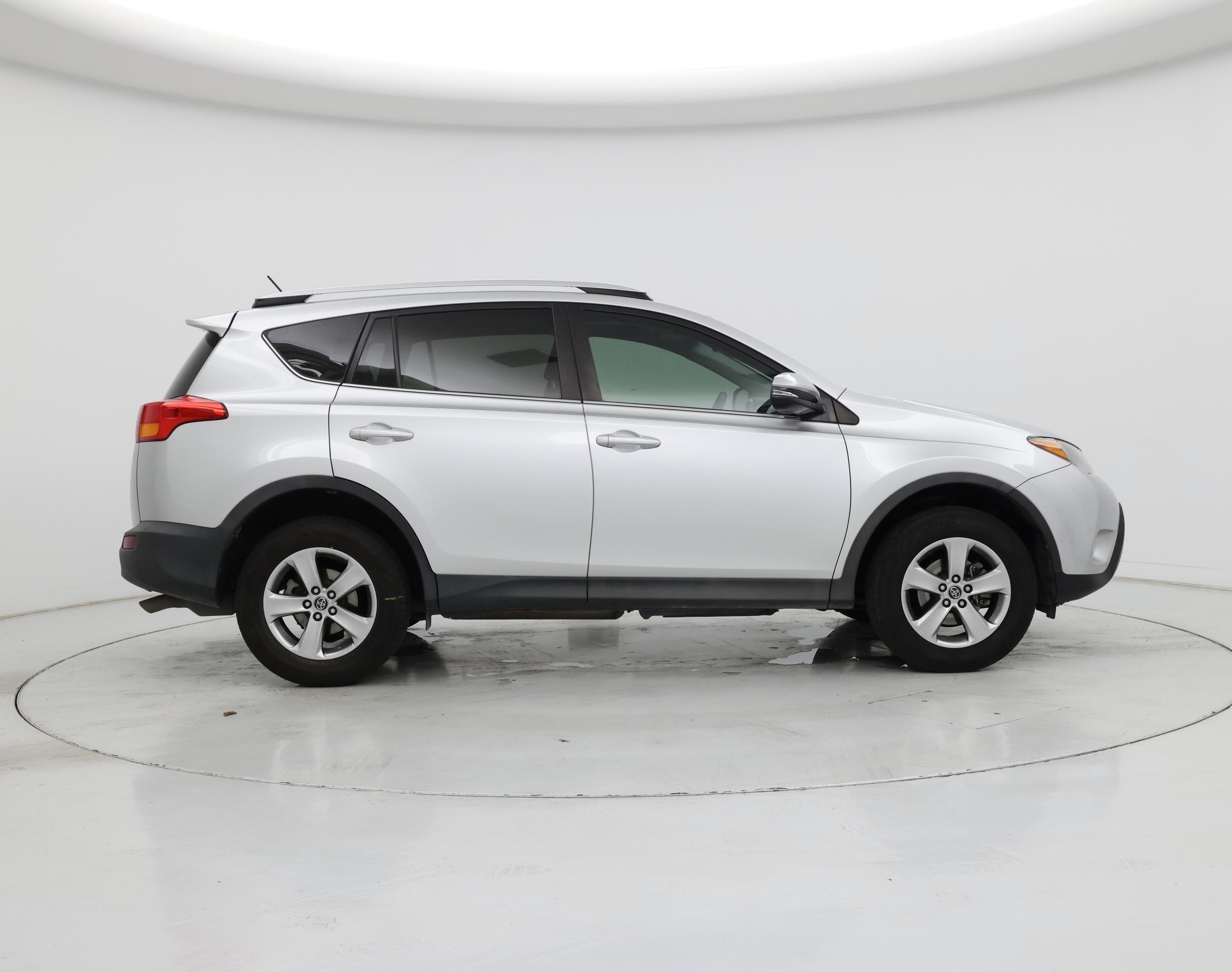 Thumbnail: 2015 Toyota RAV4 - 7