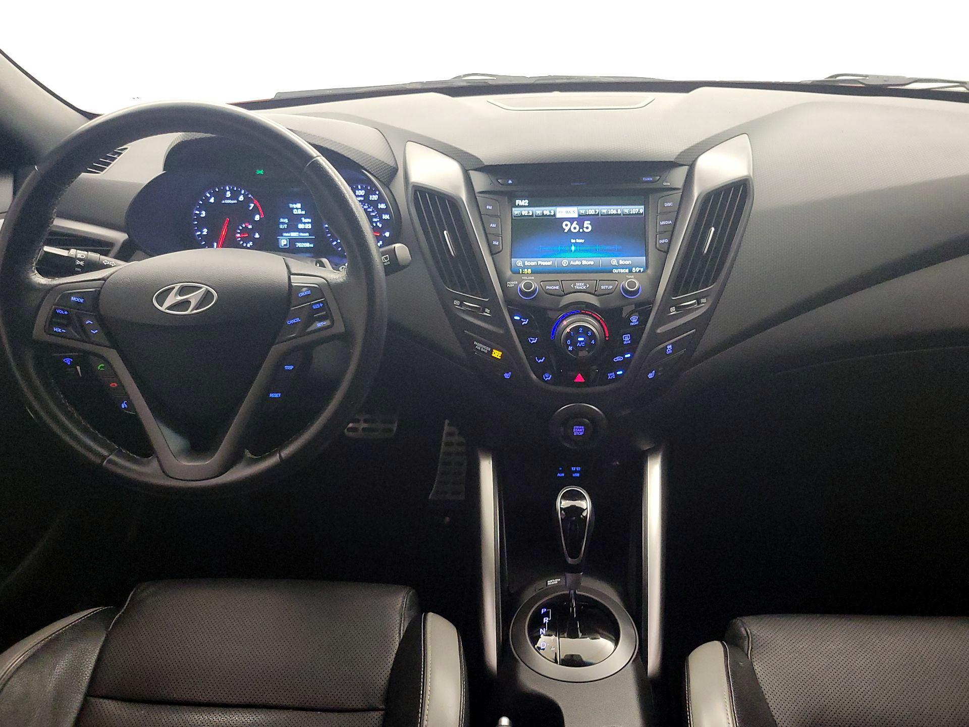 Thumbnail: 2016 Hyundai Veloster - 9