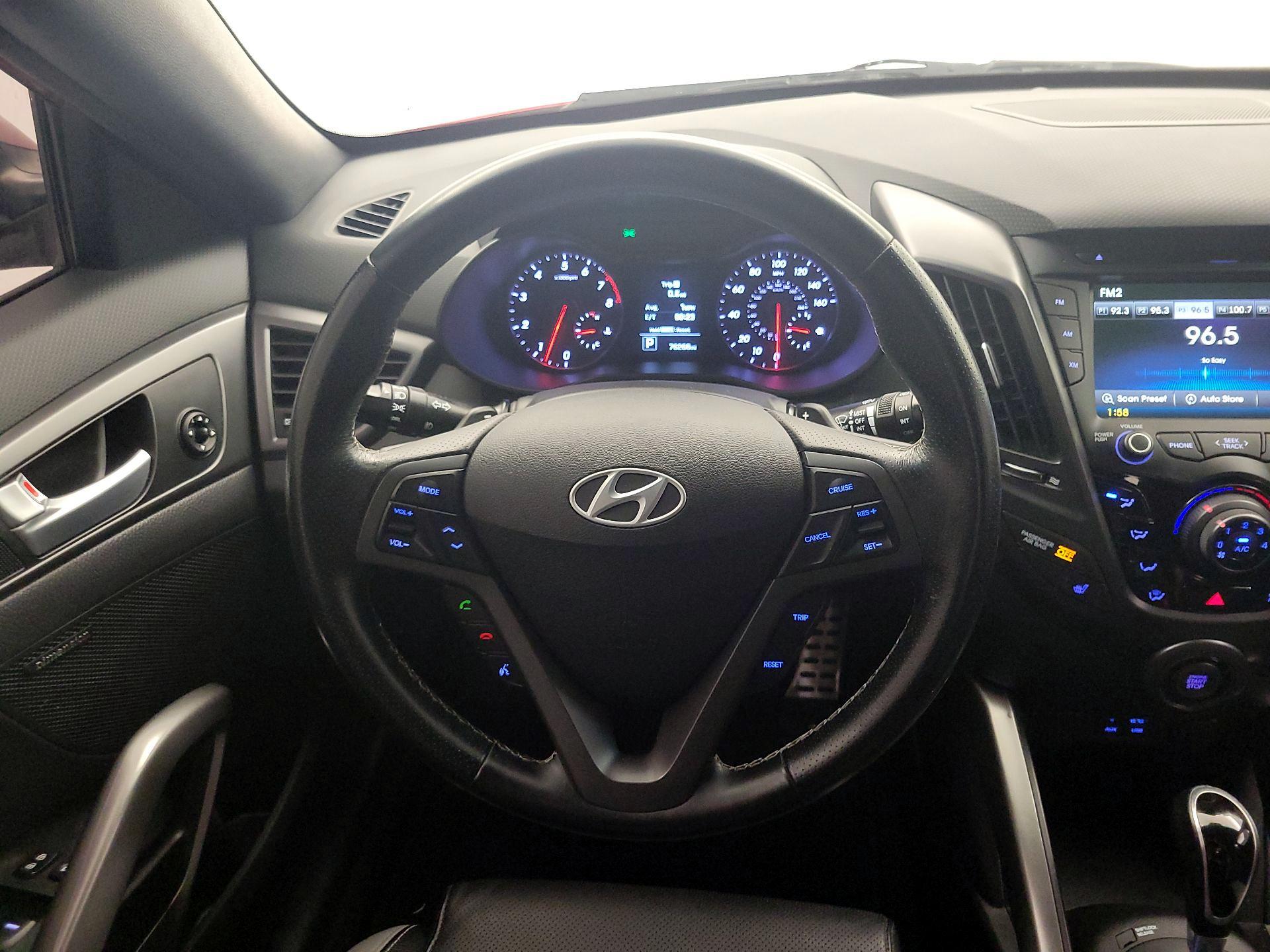 Thumbnail: 2016 Hyundai Veloster - 10