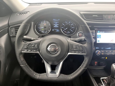 Steering Wheel & Instrument Cluster (On)