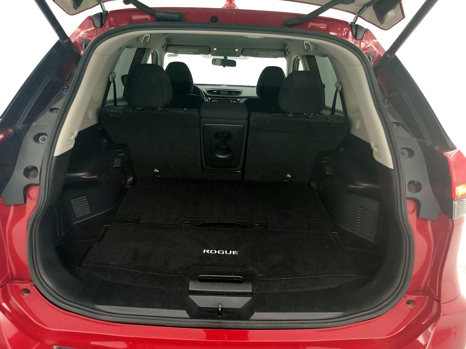 2017 Nissan Rogue SV - Photo 22
