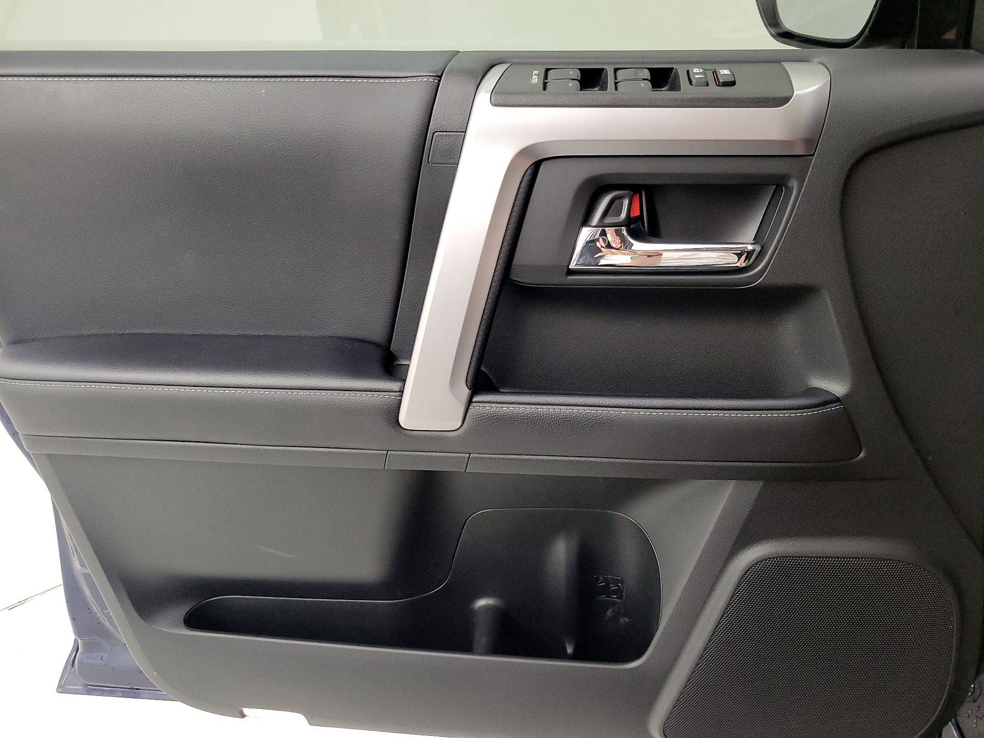 Thumbnail: 2023 Toyota 4Runner - 12