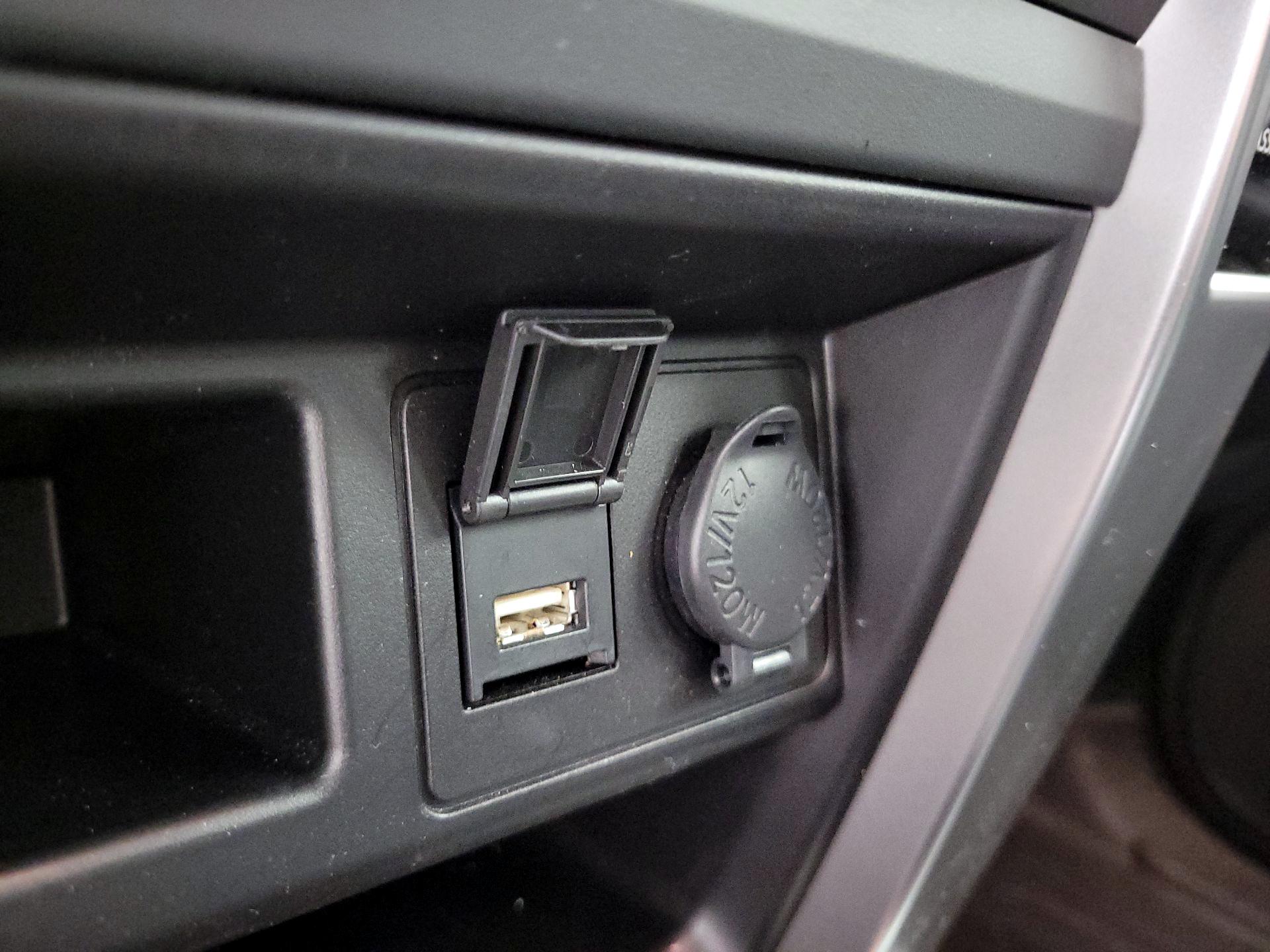 Thumbnail: 2023 Toyota 4Runner - 19