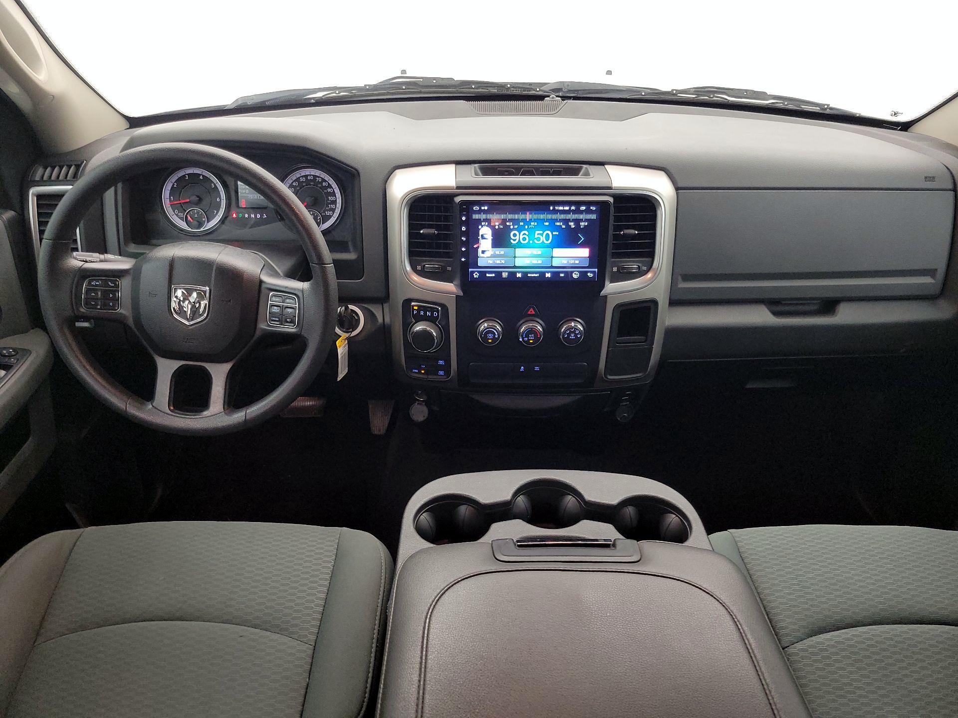 Thumbnail: 2020 RAM 1500 Classic - 9