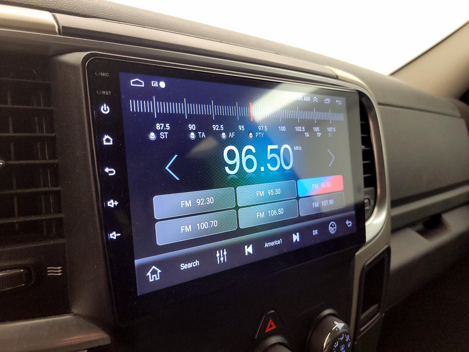 Thumbnail: 2020 RAM 1500 Classic - 15