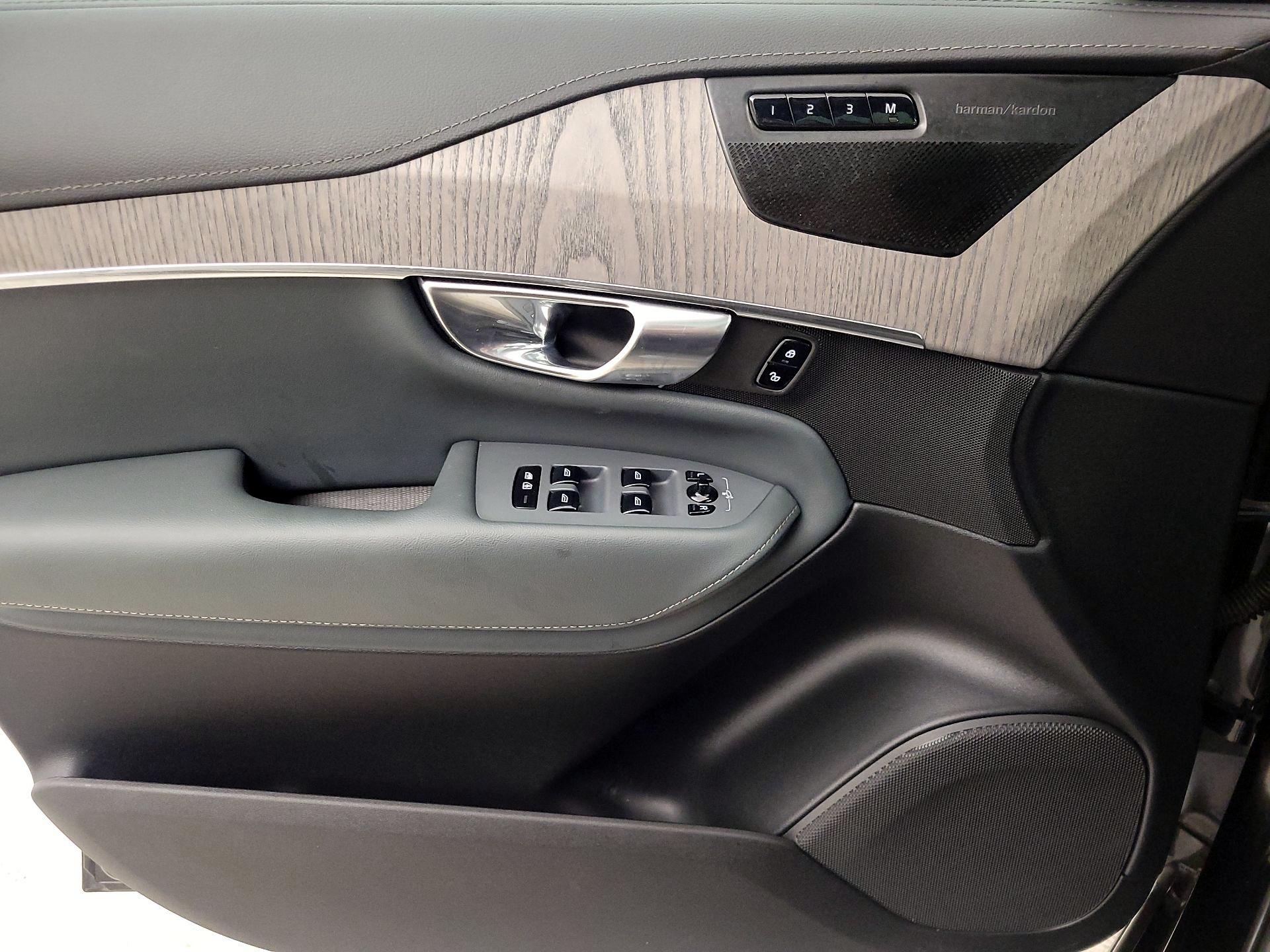 Thumbnail: 2023 Volvo XC90 - 12