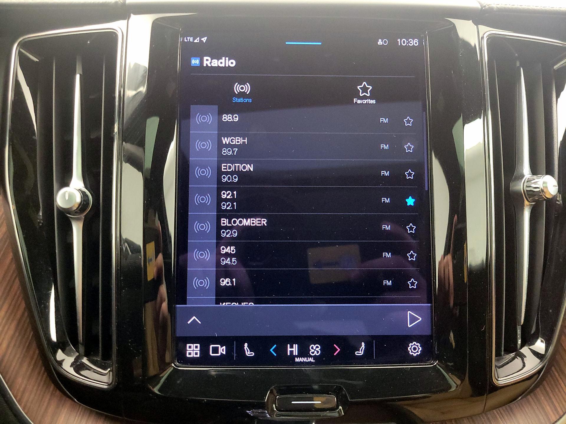 Thumbnail: 2023 Volvo XC60 - 16