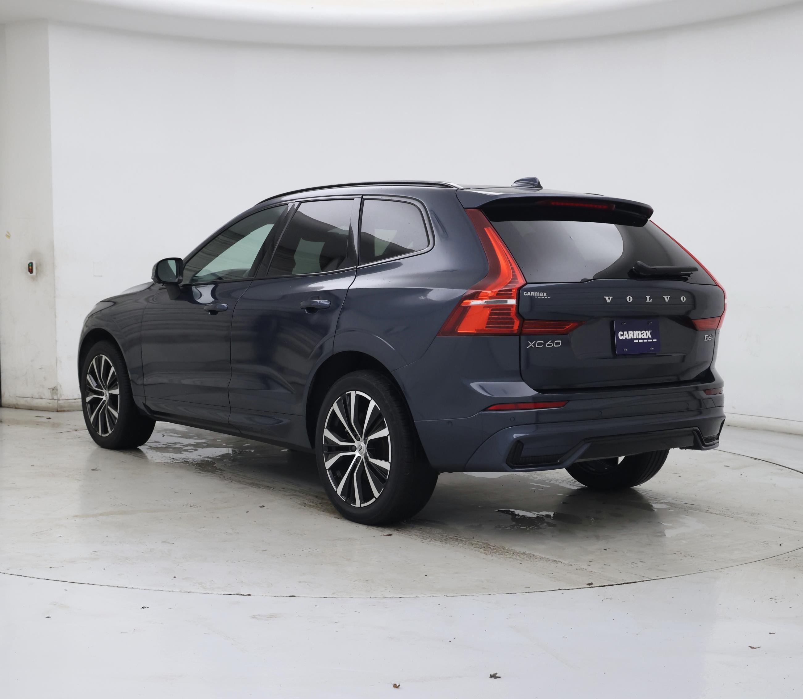 Thumbnail: 2023 Volvo XC60 - 2