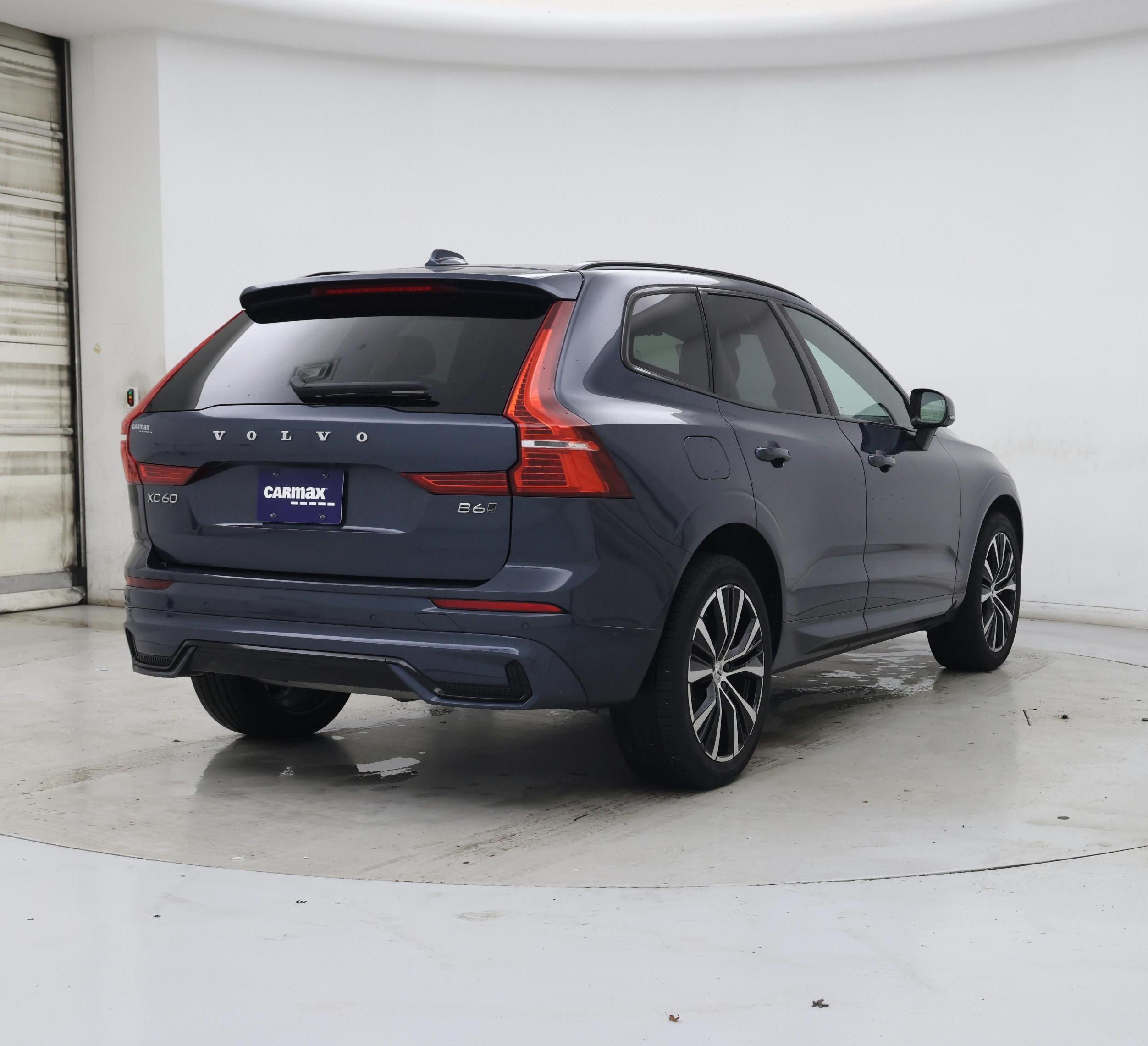 Thumbnail: 2023 Volvo XC60 - 8