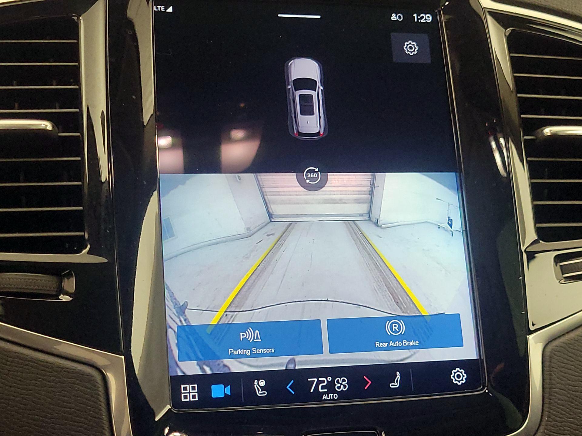 Thumbnail: 2023 Volvo XC90 - 14