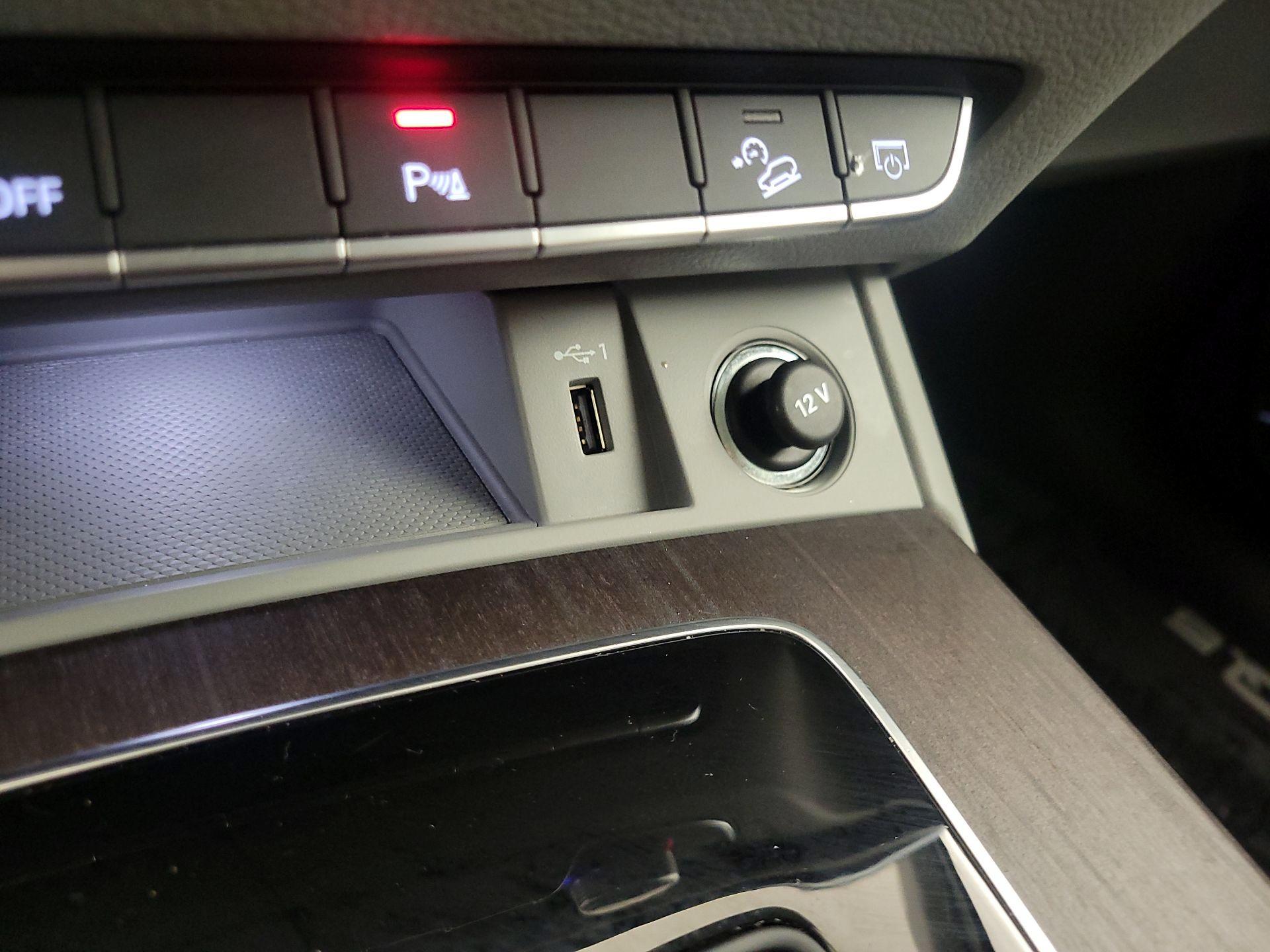 Thumbnail: 2023 Audi Q5 - 18