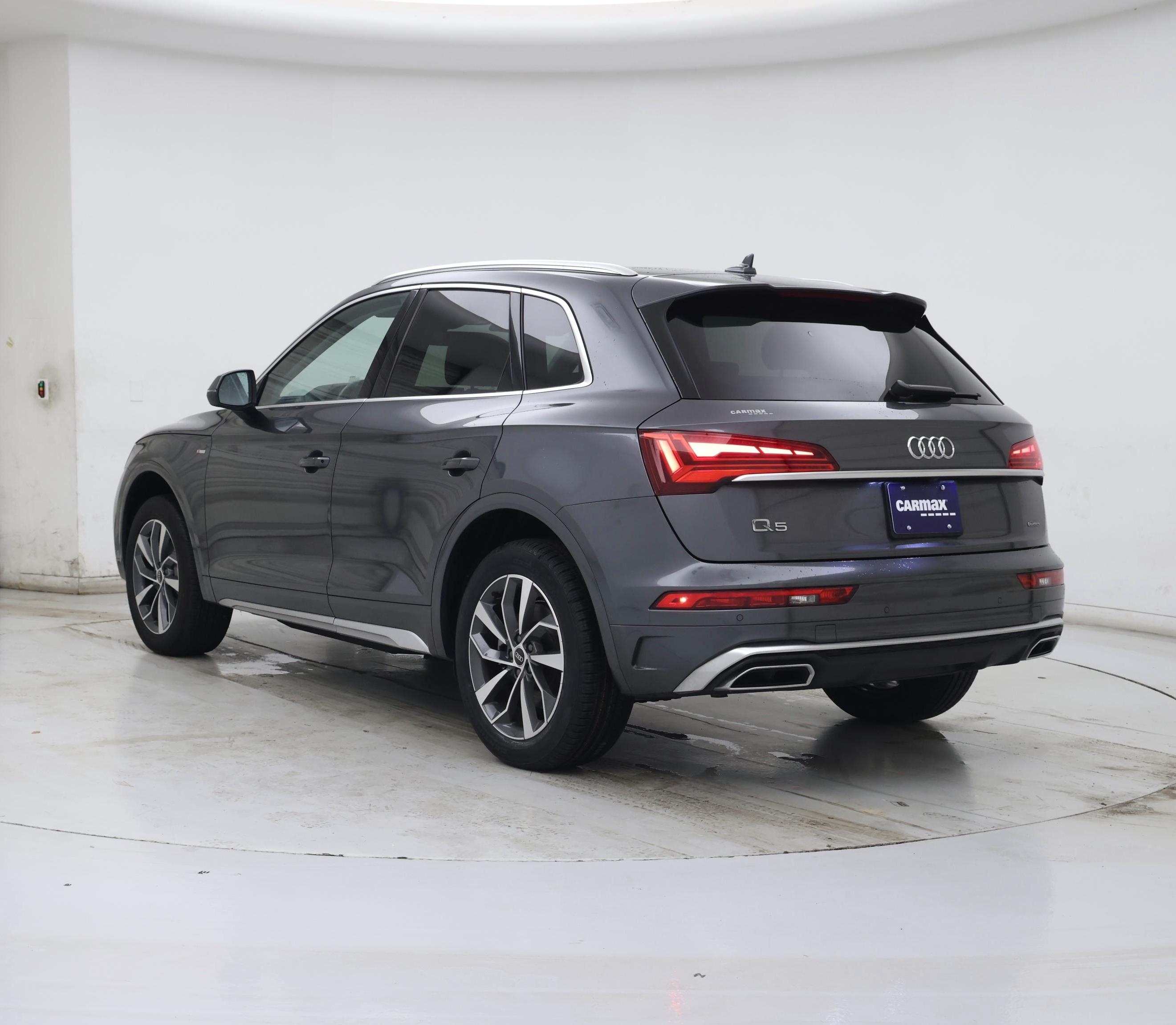 Thumbnail: 2023 Audi Q5 - 2