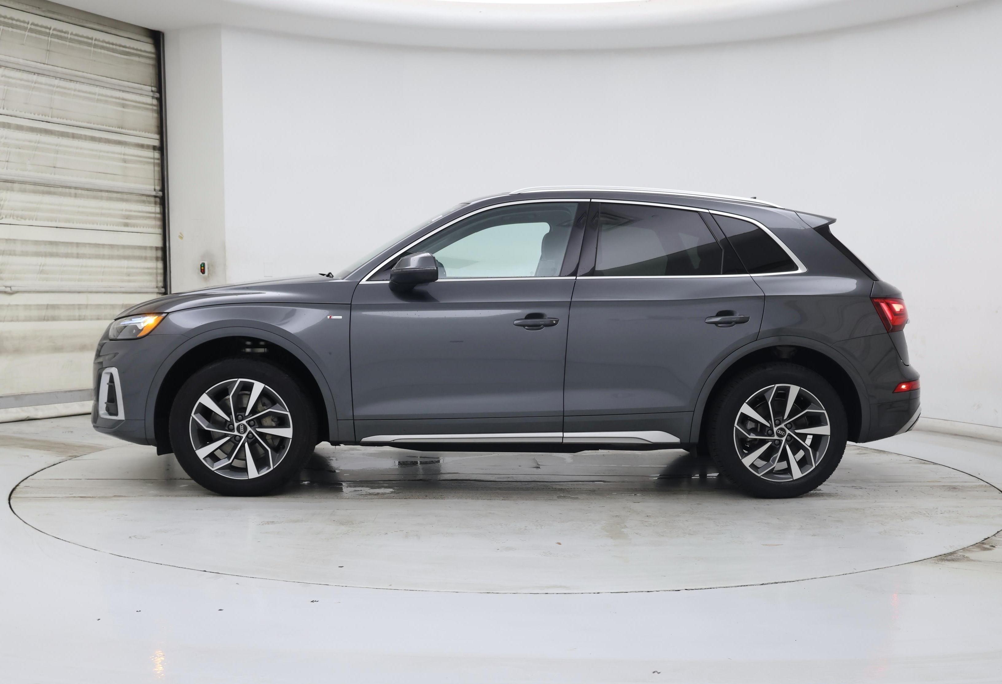 Thumbnail: 2023 Audi Q5 - 3
