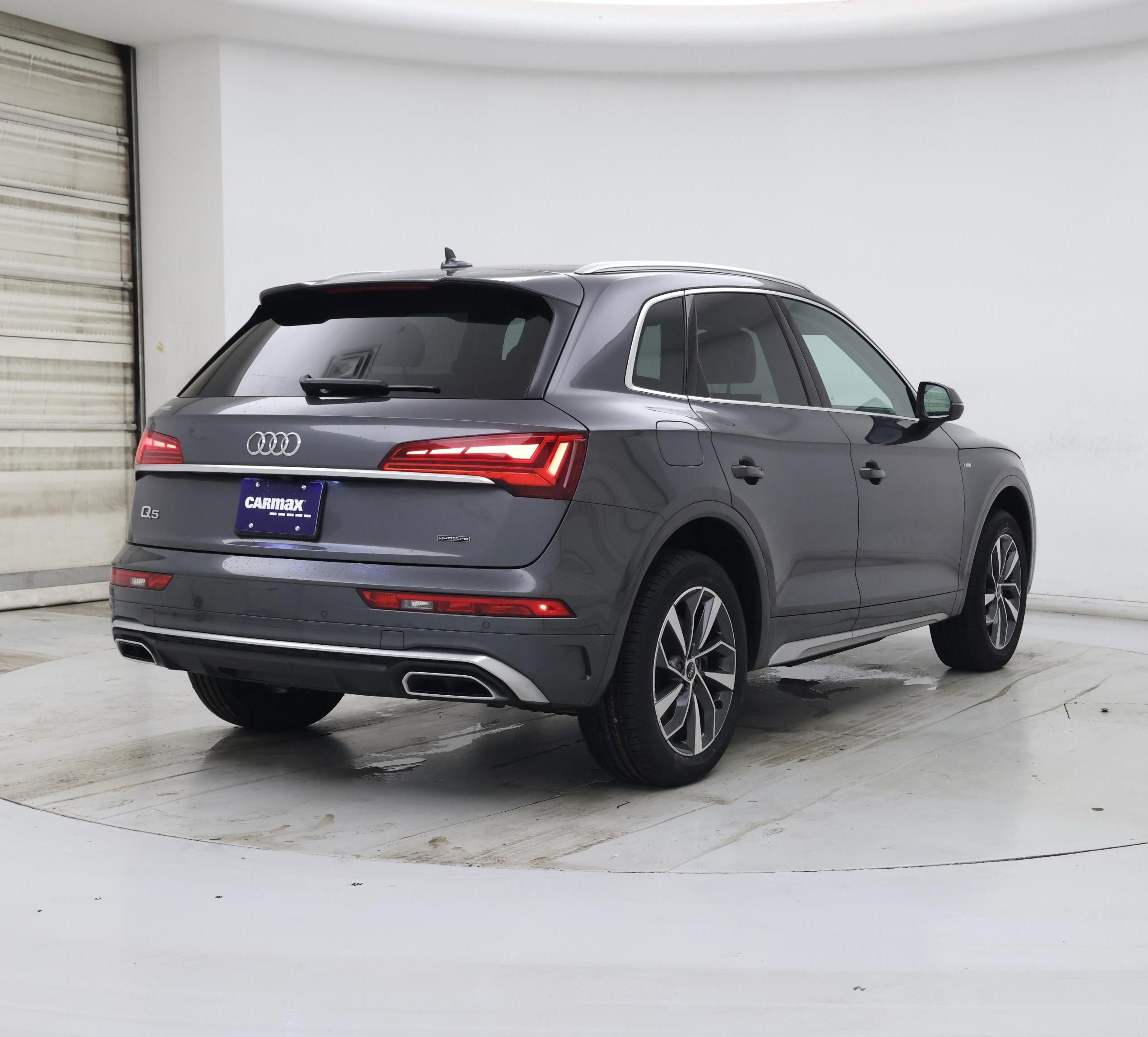 Thumbnail: 2023 Audi Q5 - 8
