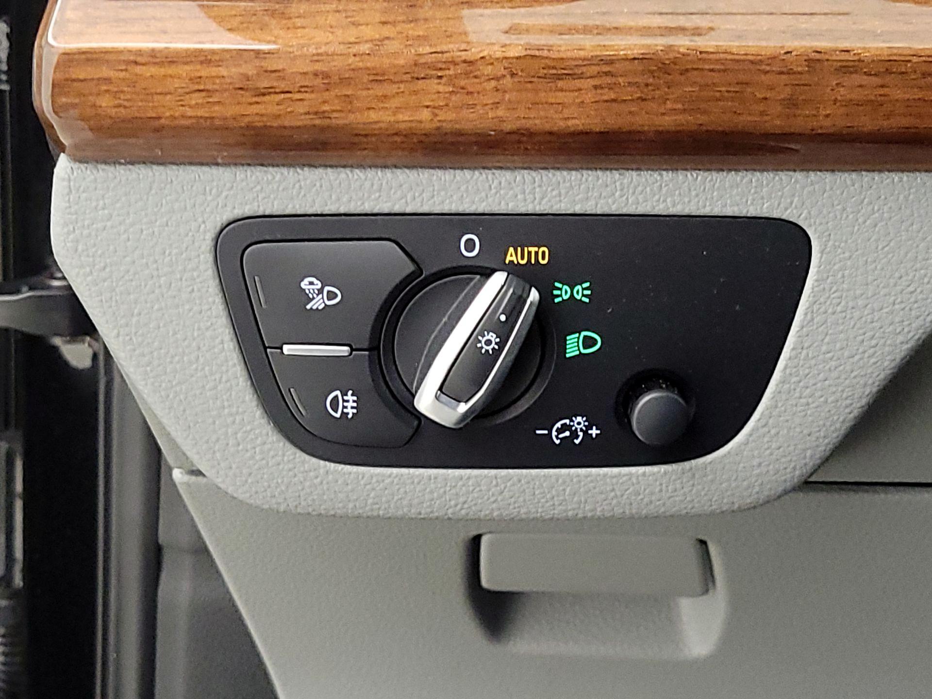 Thumbnail: 2023 Audi Q5 - 13