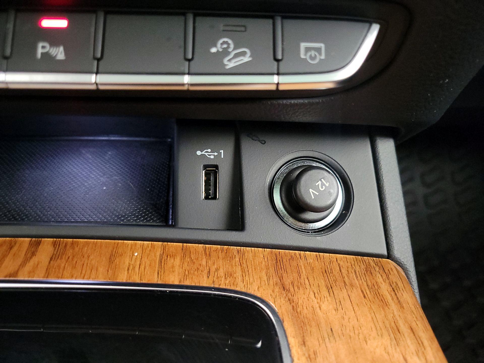 Thumbnail: 2023 Audi Q5 - 18