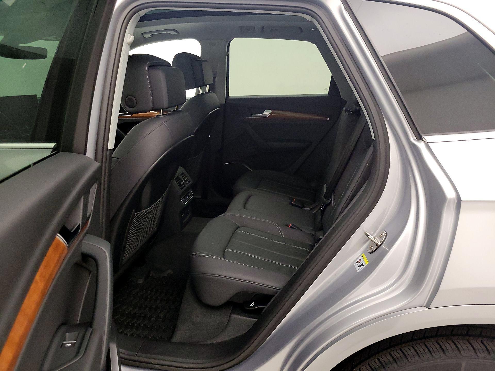 Thumbnail: 2023 Audi Q5 - 20