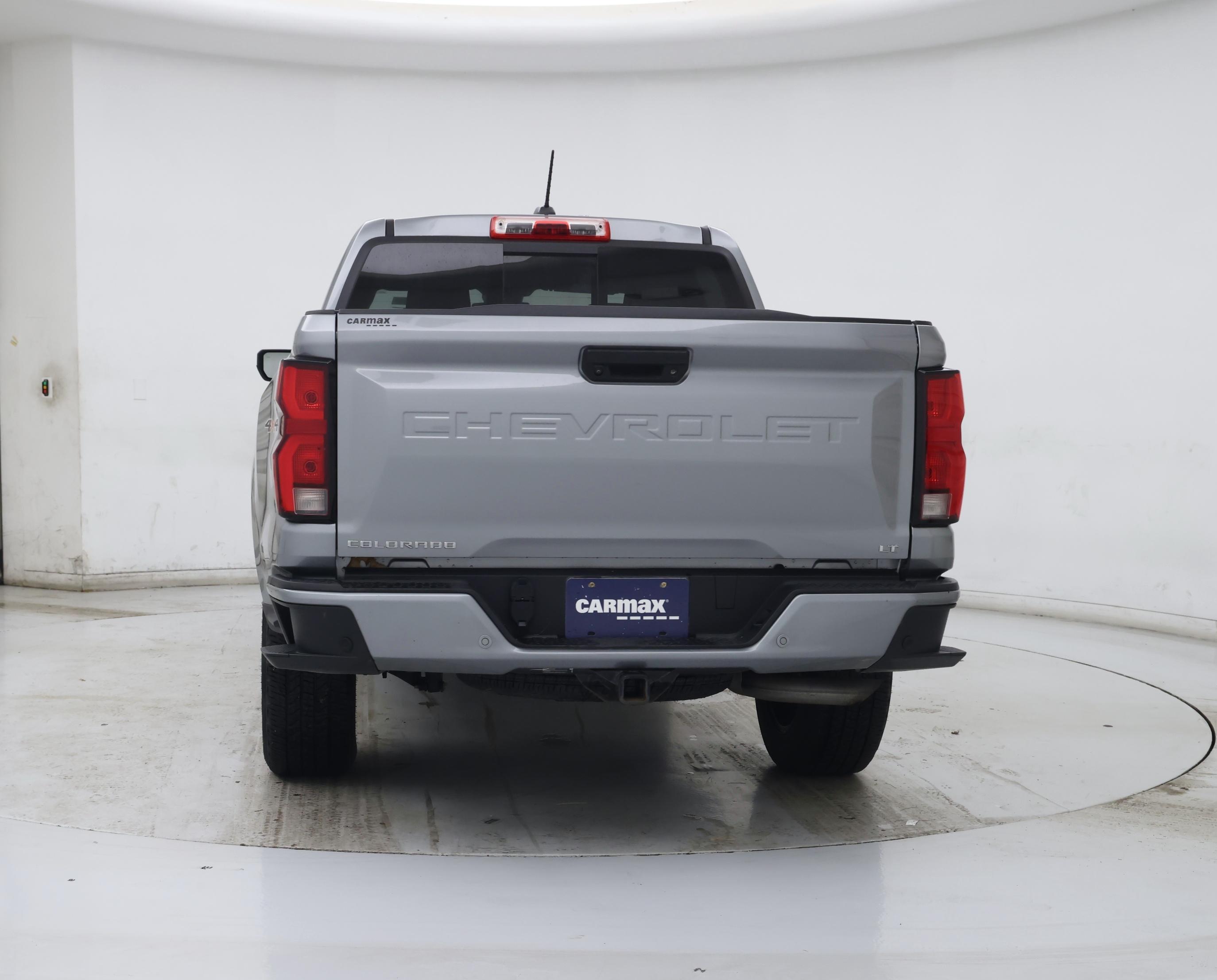 Thumbnail: 2023 Chevrolet Colorado - 6