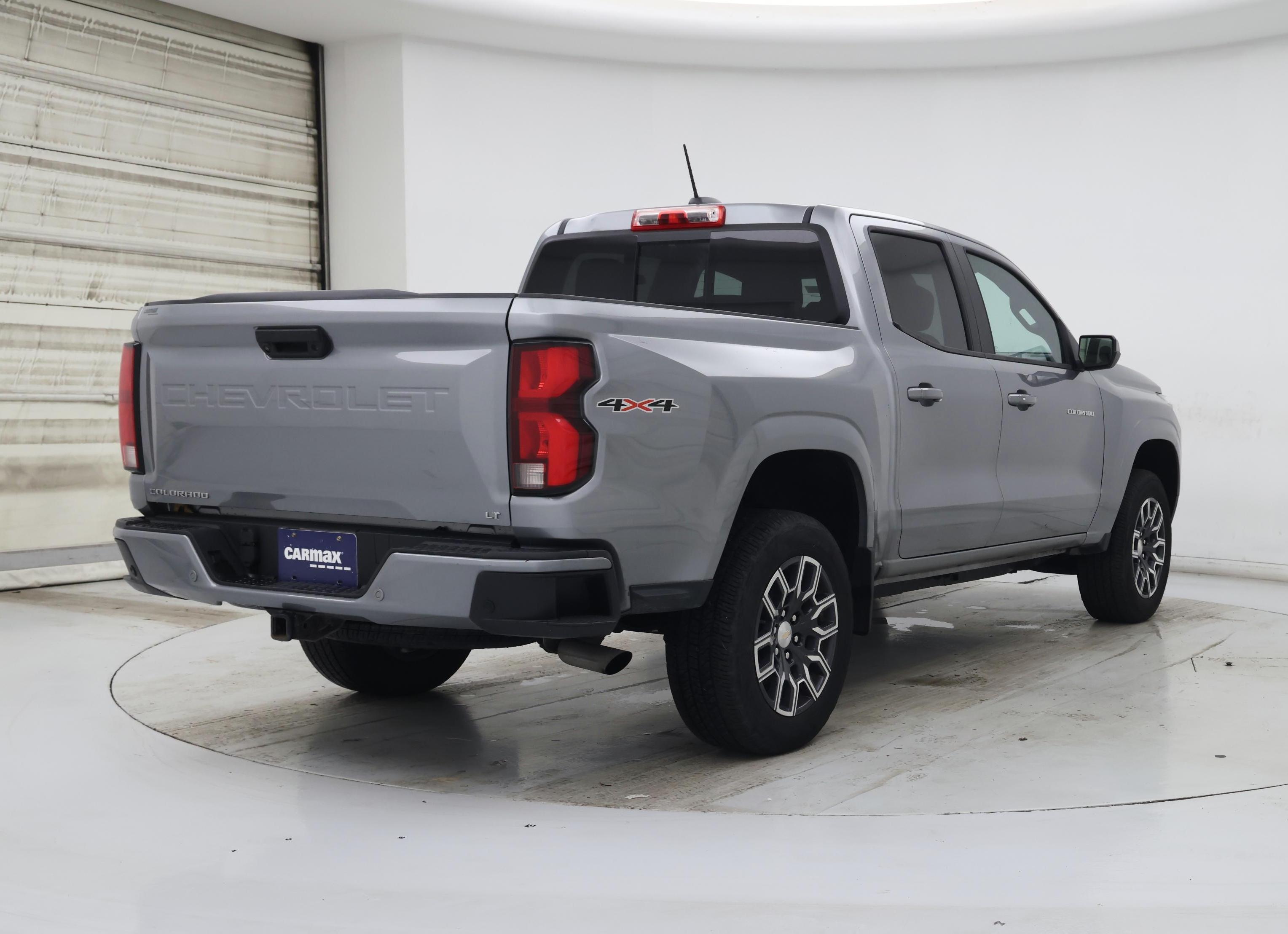 Thumbnail: 2023 Chevrolet Colorado - 8