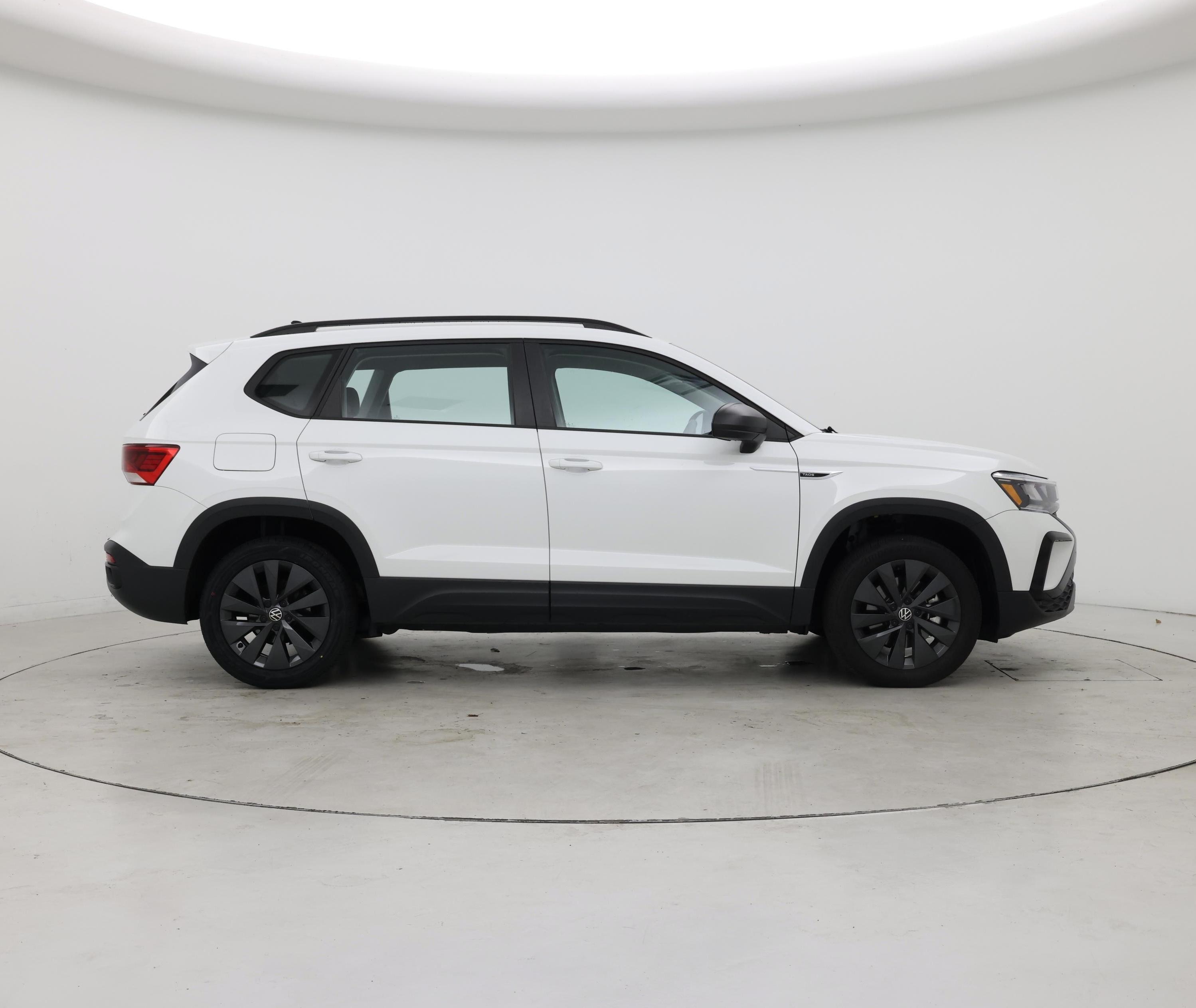 Thumbnail: 2022 Volkswagen Taos - 7