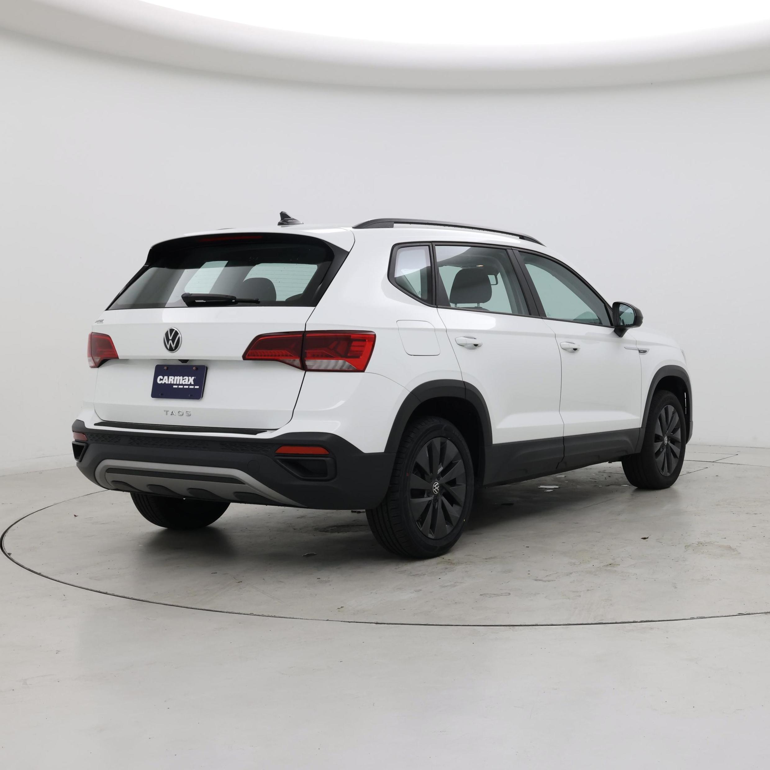 Thumbnail: 2022 Volkswagen Taos - 8