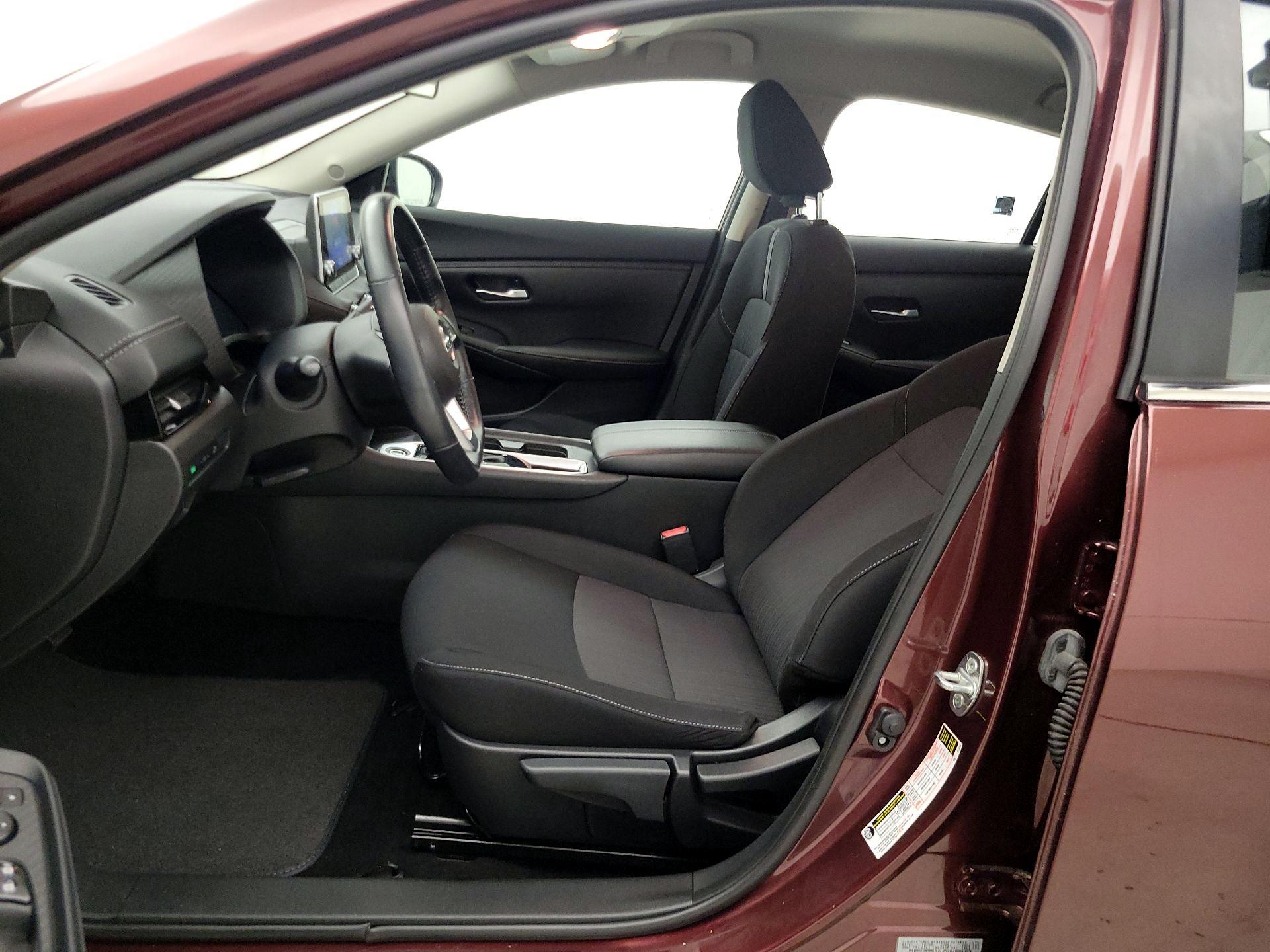 Thumbnail: 2022 Nissan Sentra - 11