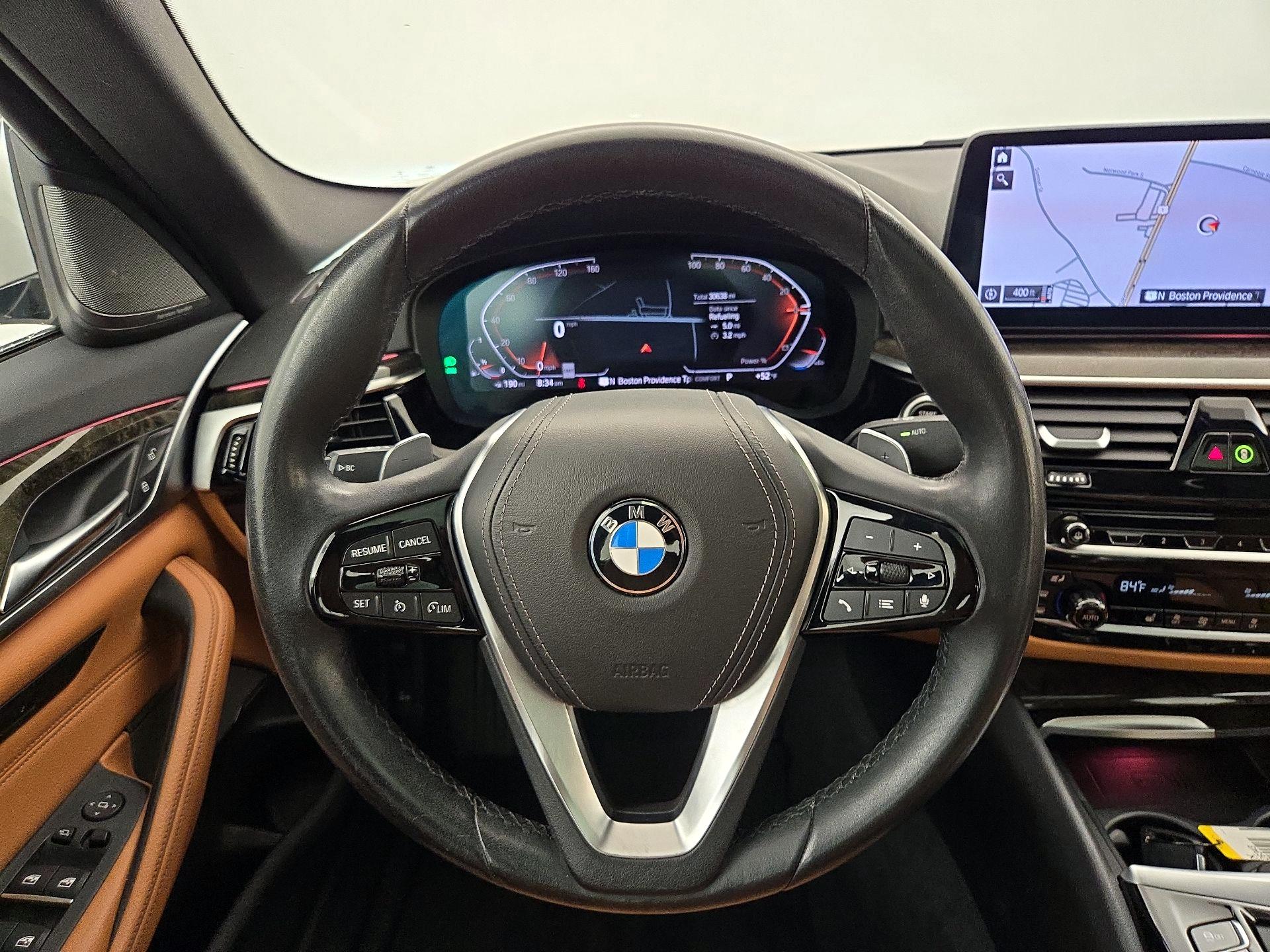 Thumbnail: 2021 BMW 5 Series - 10