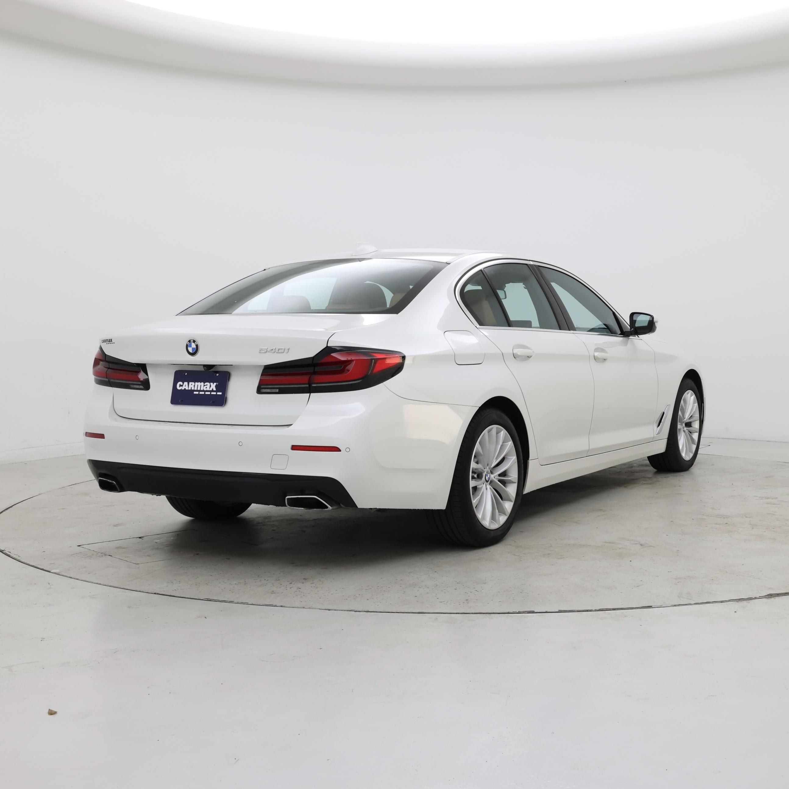 Thumbnail: 2021 BMW 5 Series - 8