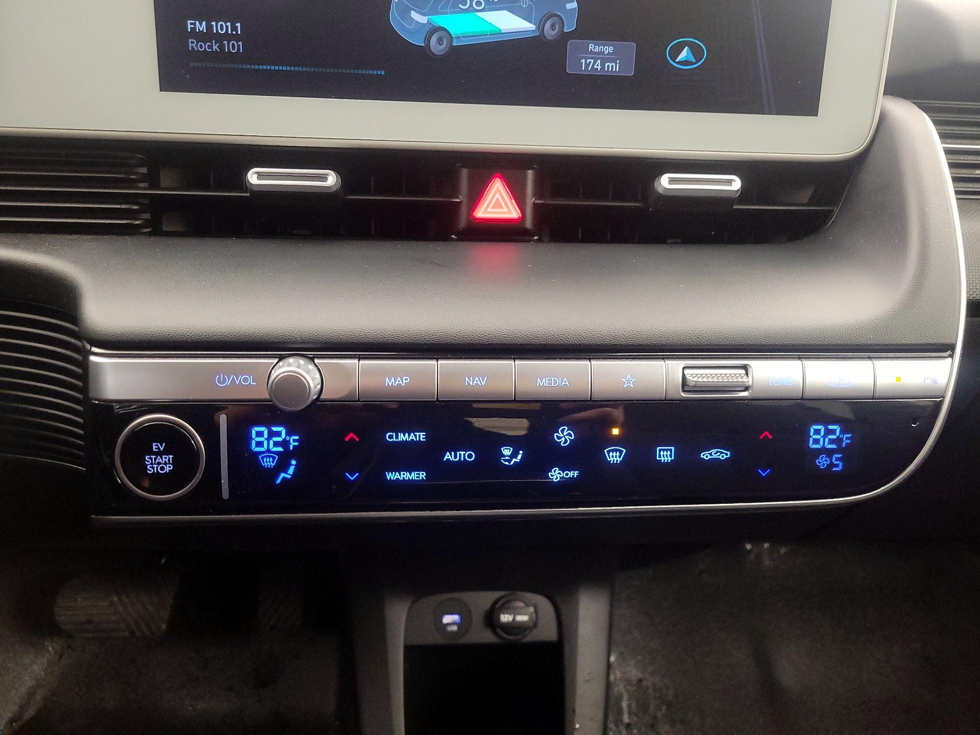 Thumbnail: 2023 Hyundai Ioniq 5 - 17