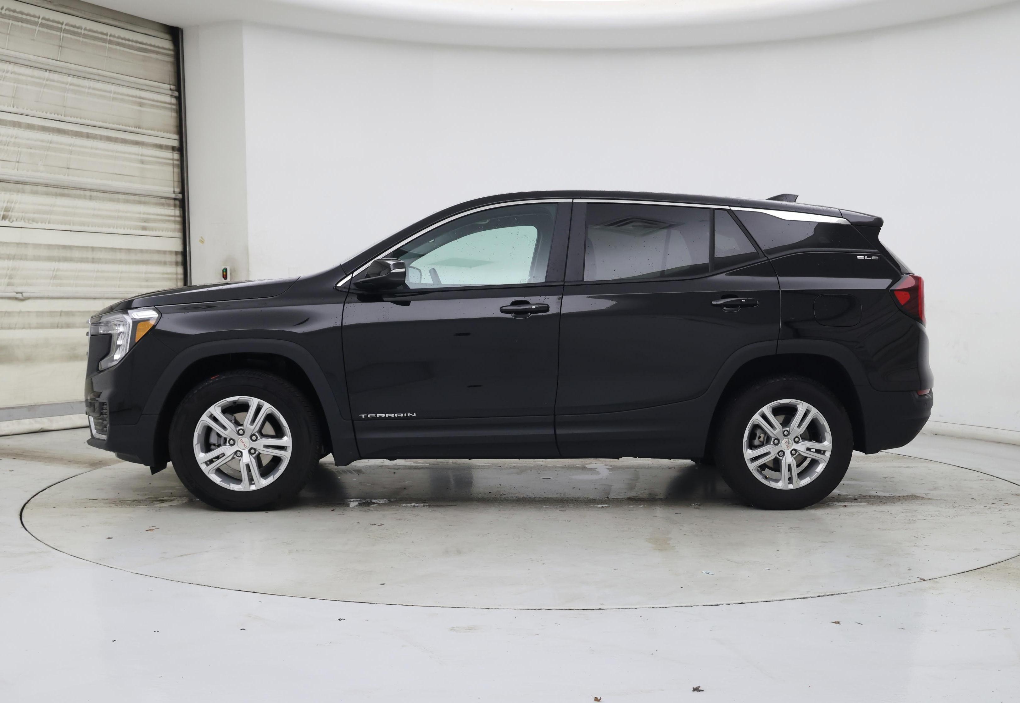 Thumbnail: 2024 GMC Terrain - 3