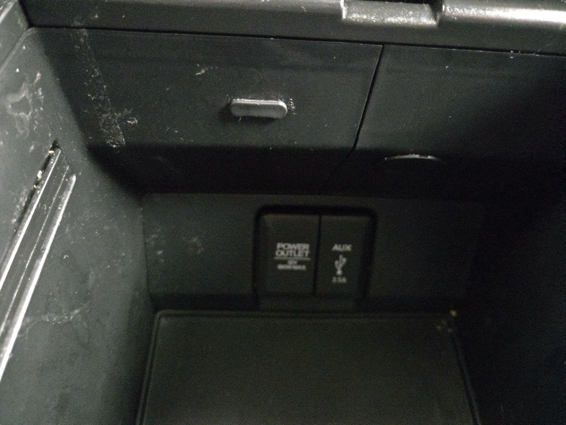 Thumbnail: 2017 Honda Pilot - 18