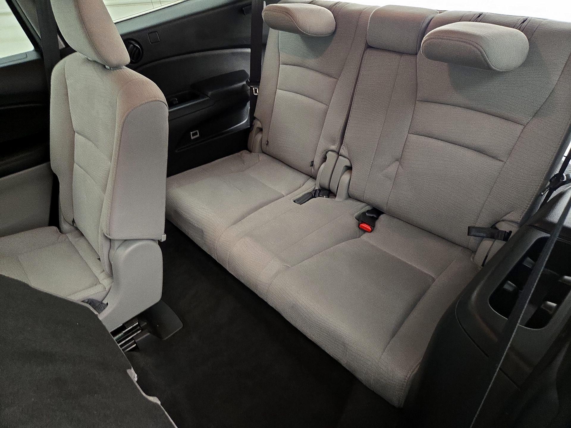 Thumbnail: 2017 Honda Pilot - 20